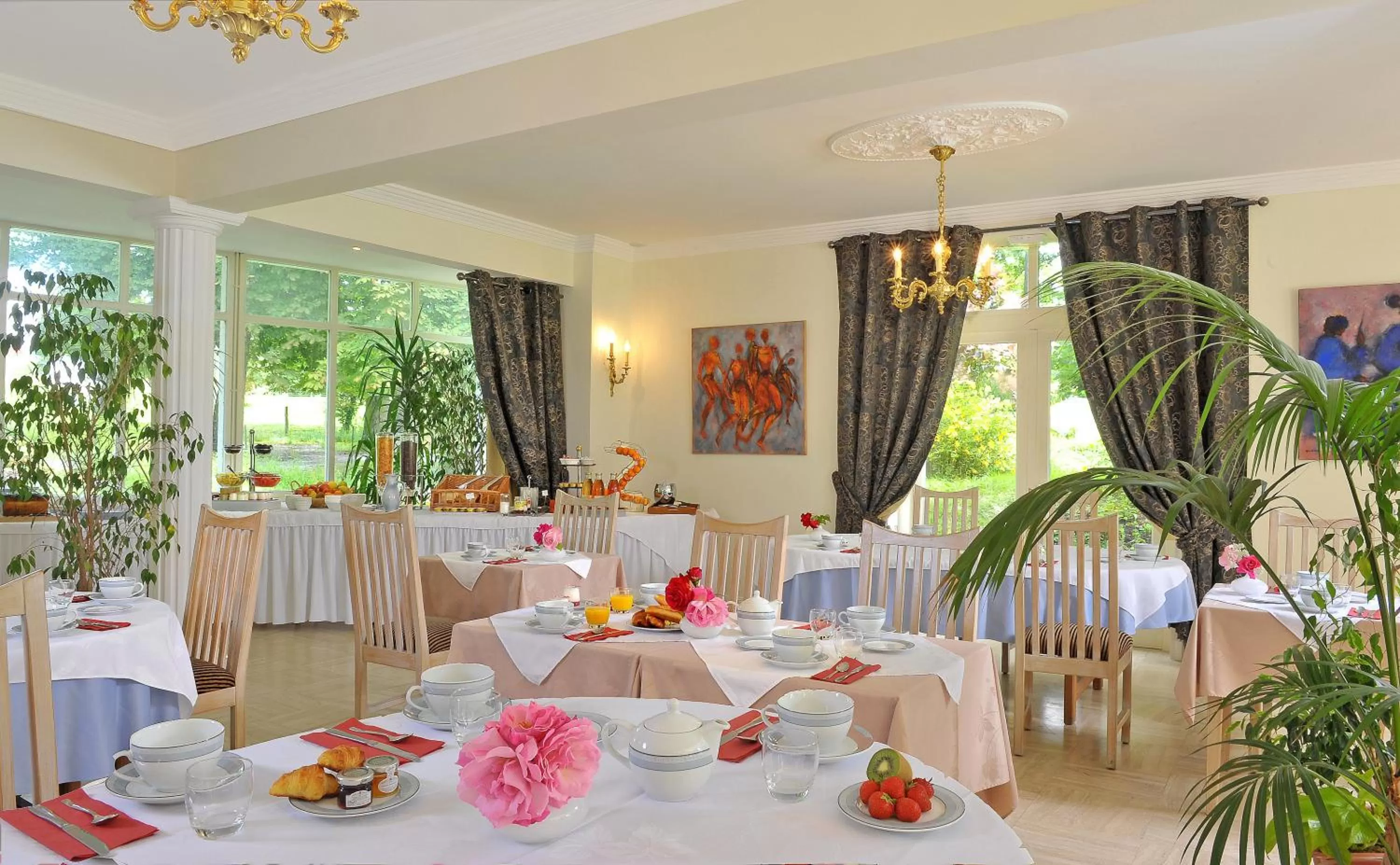 Restaurant/places to eat in Château de Bellefontaine - Teritoria