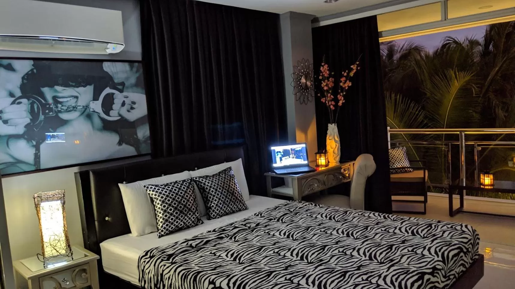 Photo of the whole room, Bed in Bohol South Beach Hotel