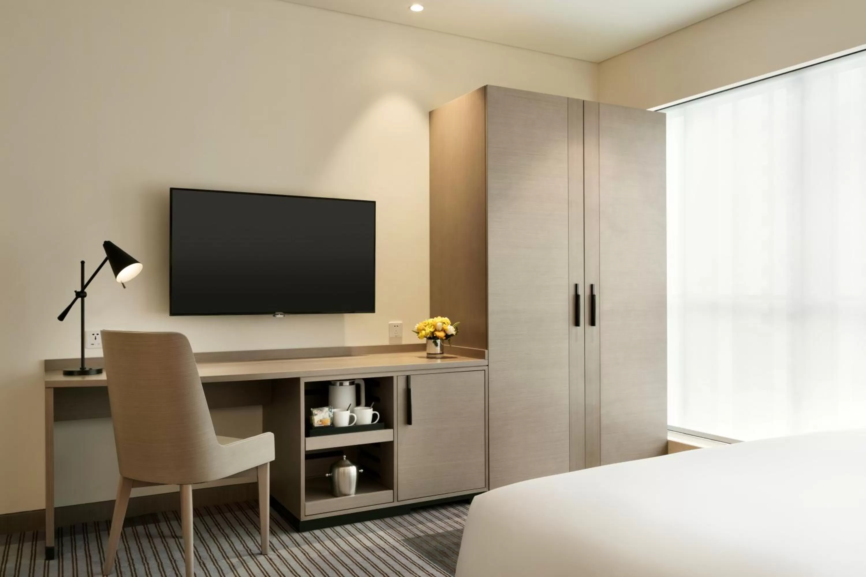 Bed in Hyatt Place Shanghai Tianshan Plaza