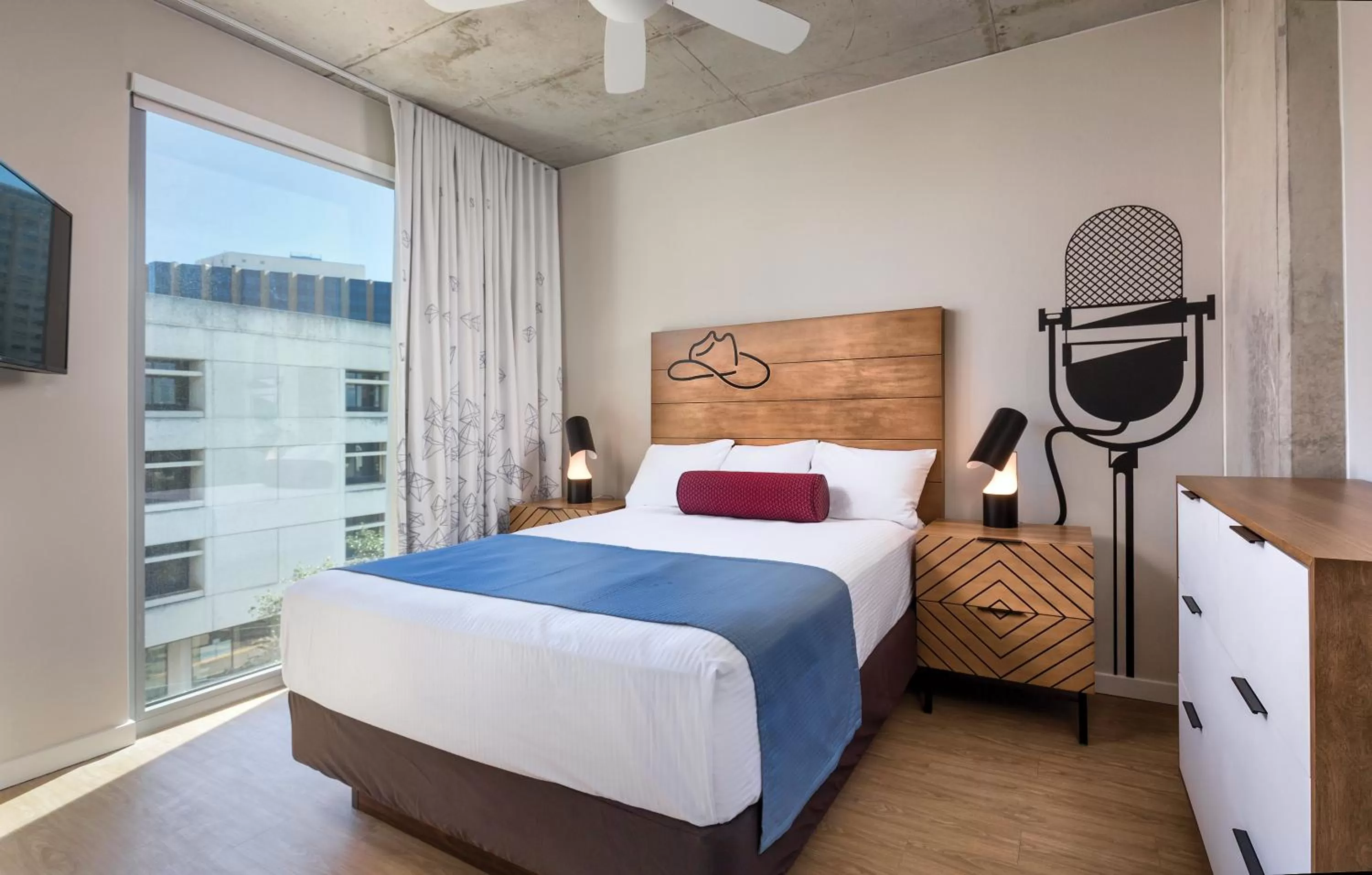 Photo of the whole room, Bed in Club Wyndham Austin