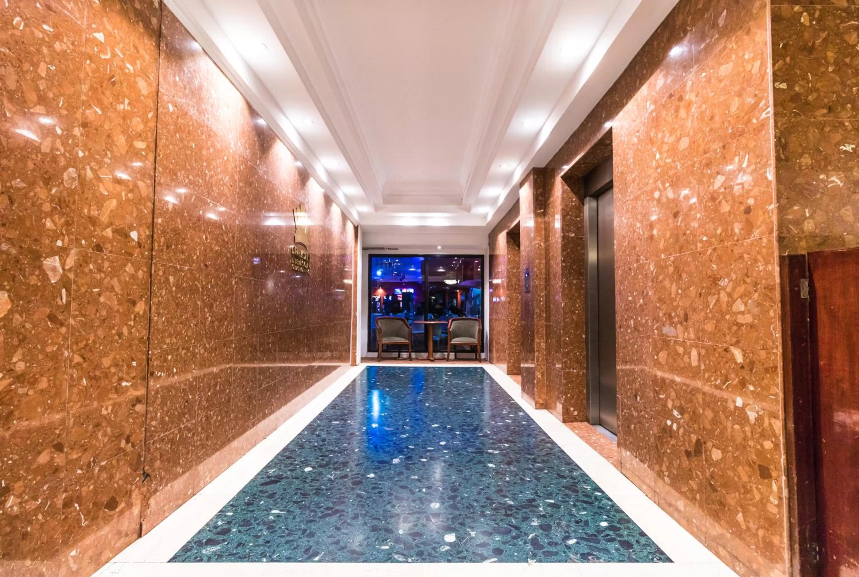 Lobby or reception in Hotel Faranda Express Soloy and Casino, a member of Radisson Individuals