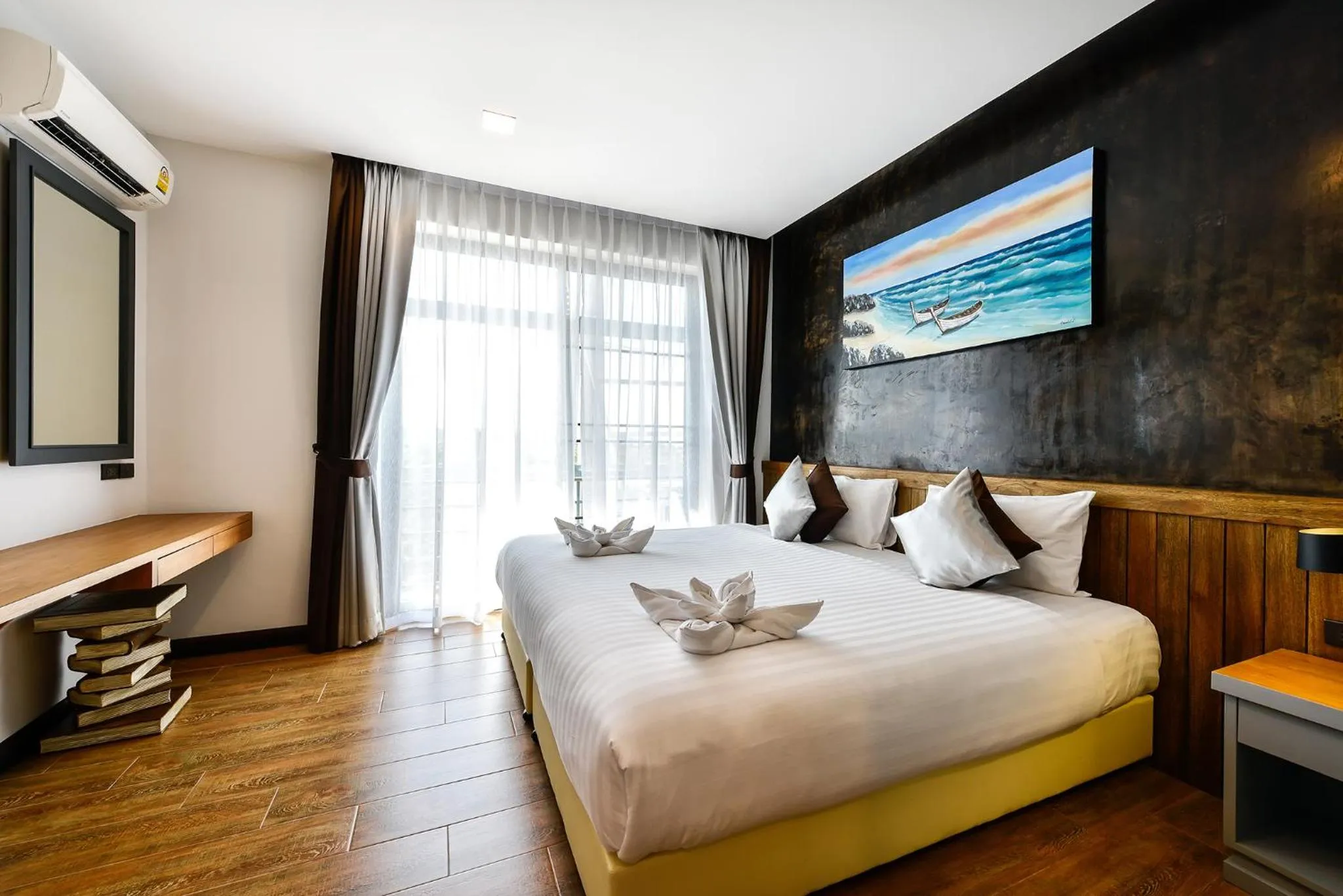 Bed in Casa Bella Phuket