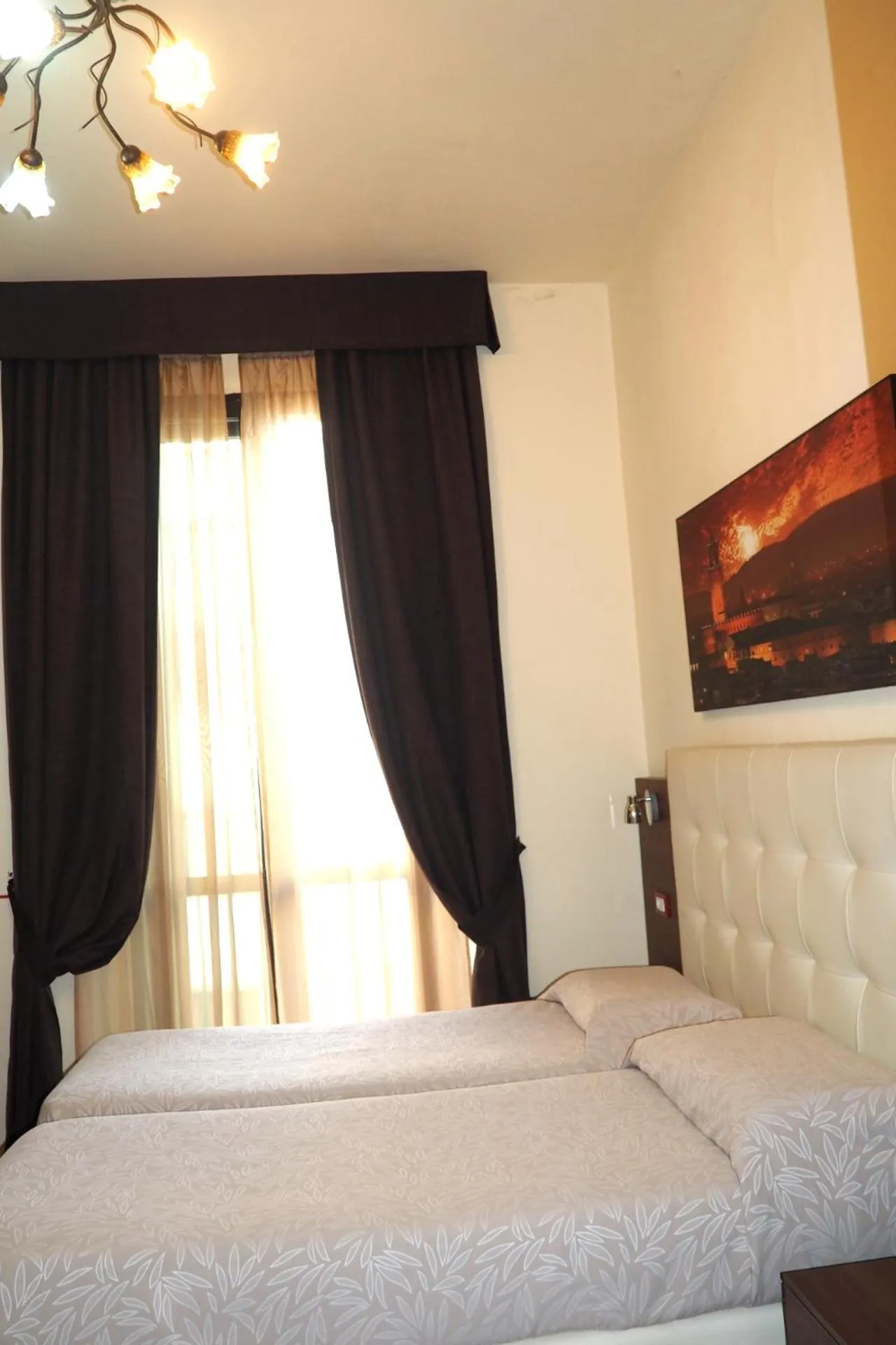 Photo of the whole room, Bed in Hotel Ester