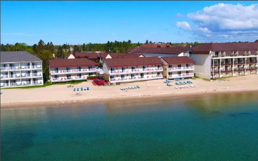 Bird's eye view in Super 8 Beachfront by Wyndham Mackinaw City, MI