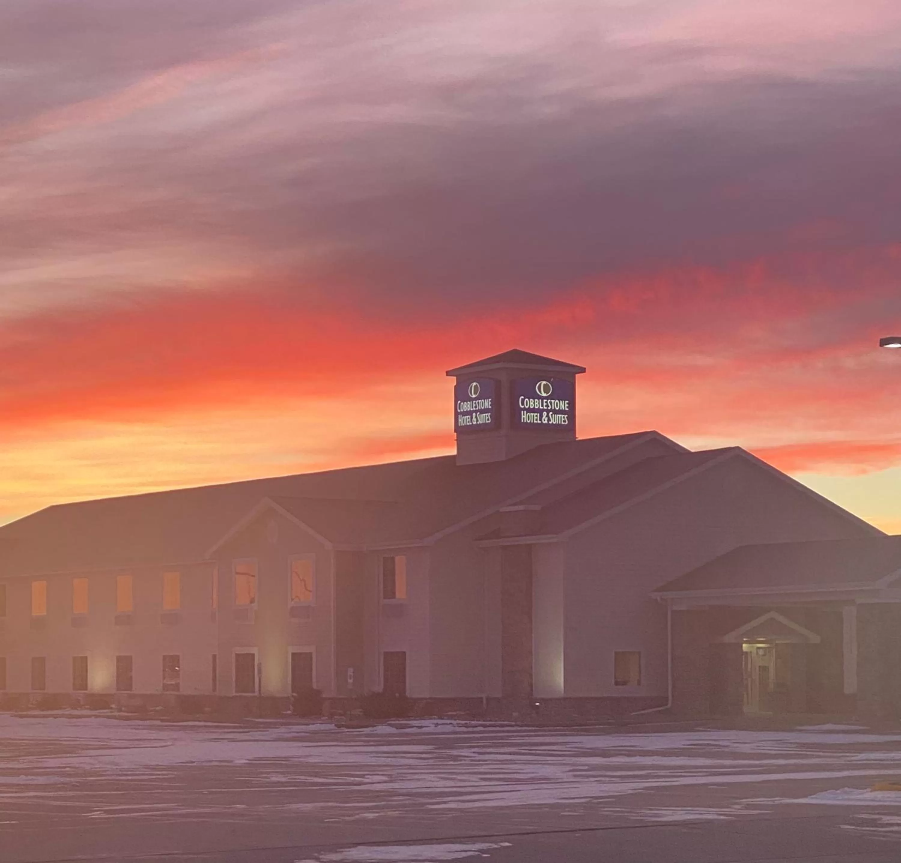 Property building in Cobblestone Hotel & Suites - Broken Bow