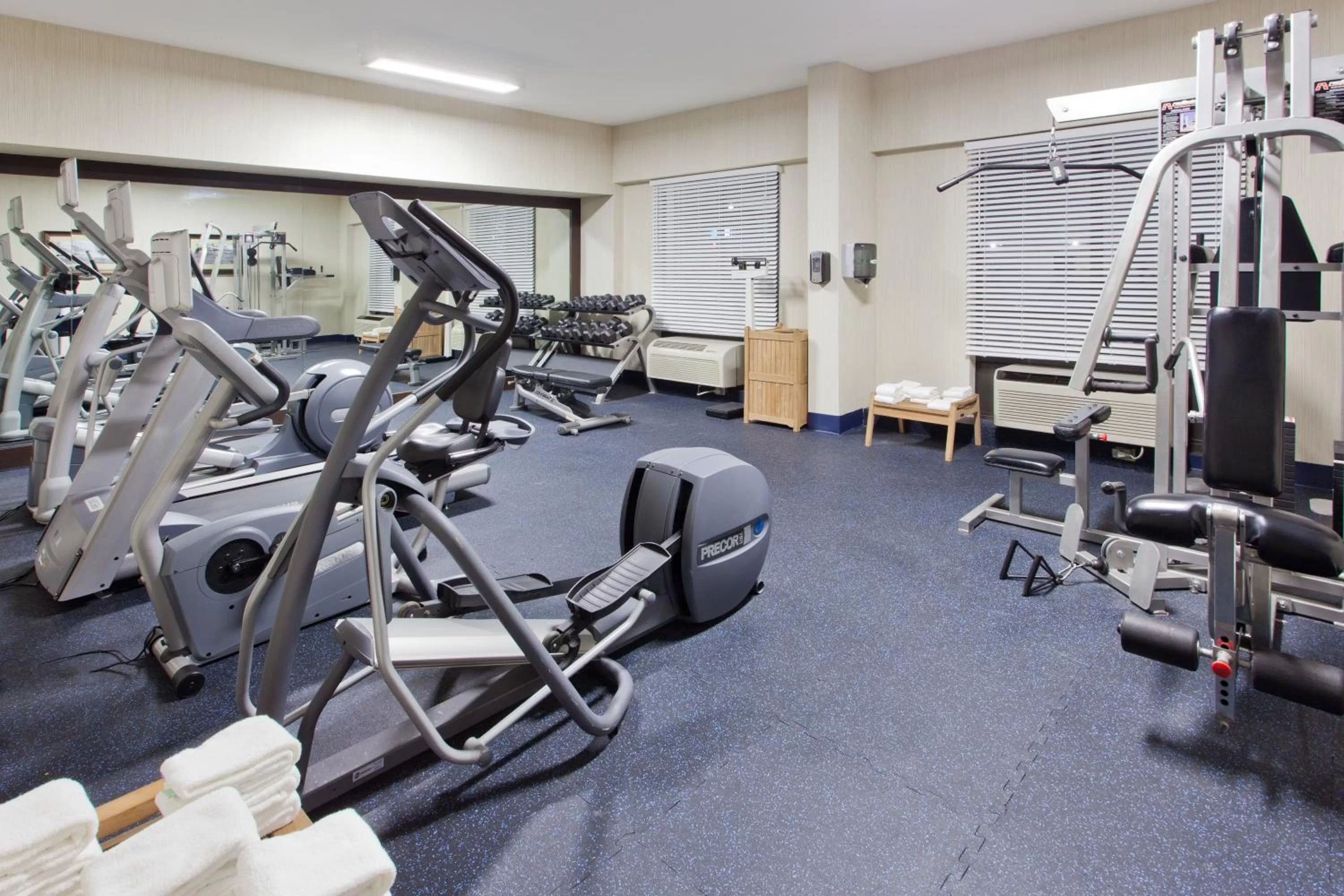 Fitness centre/facilities in Holiday Inn Shreveport Downtown by IHG