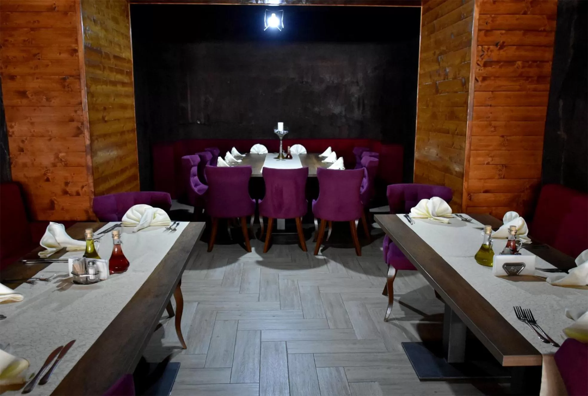 Hotel and winery LOZAR