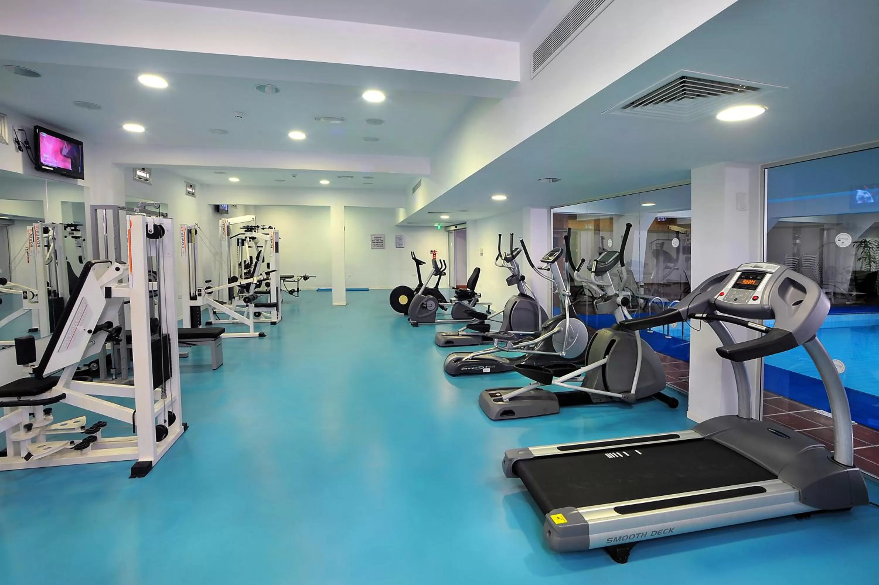 Fitness centre/facilities in Nestor Hotel