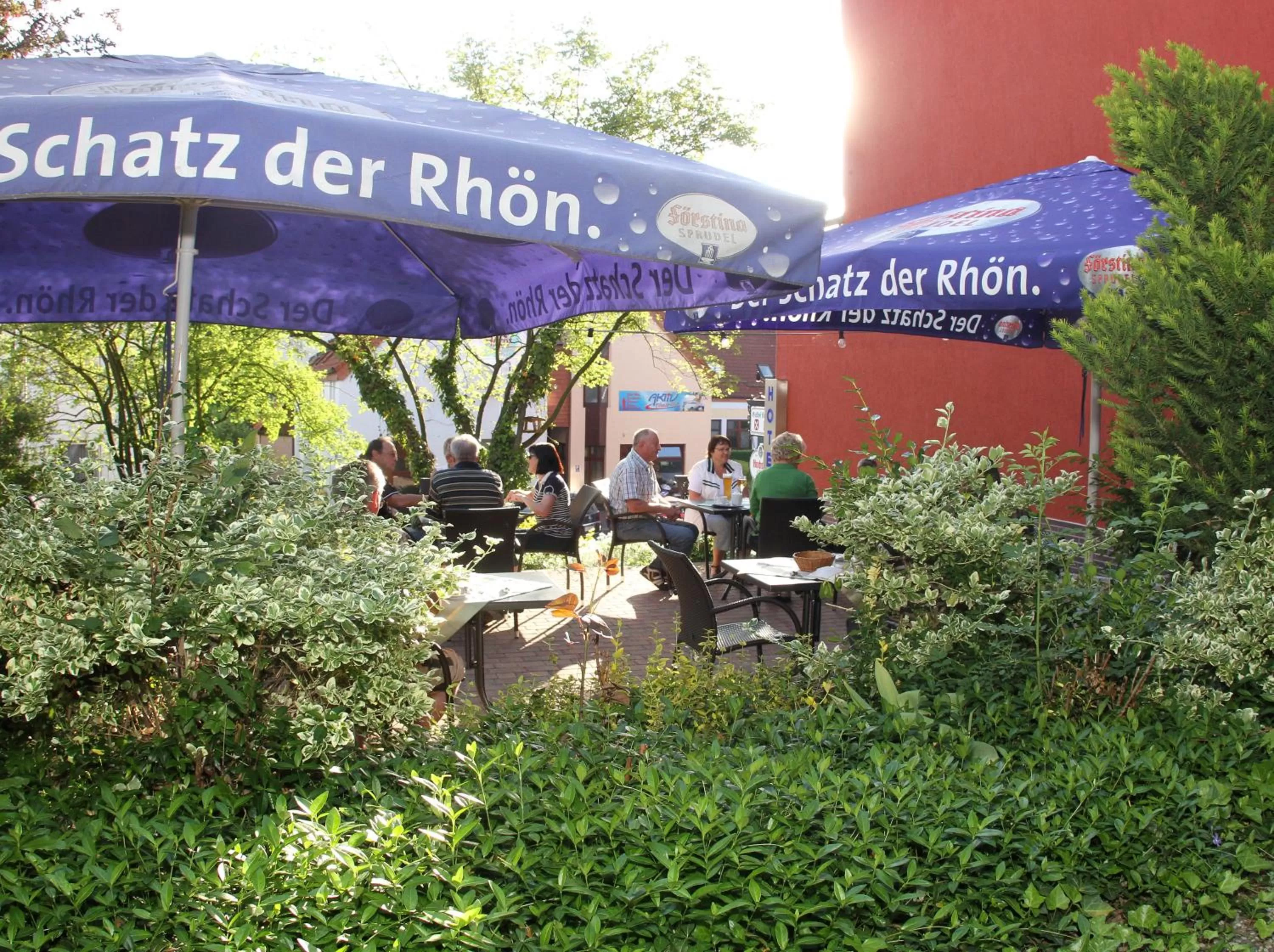 People in Frühstückshotel Landgasthof Kramer