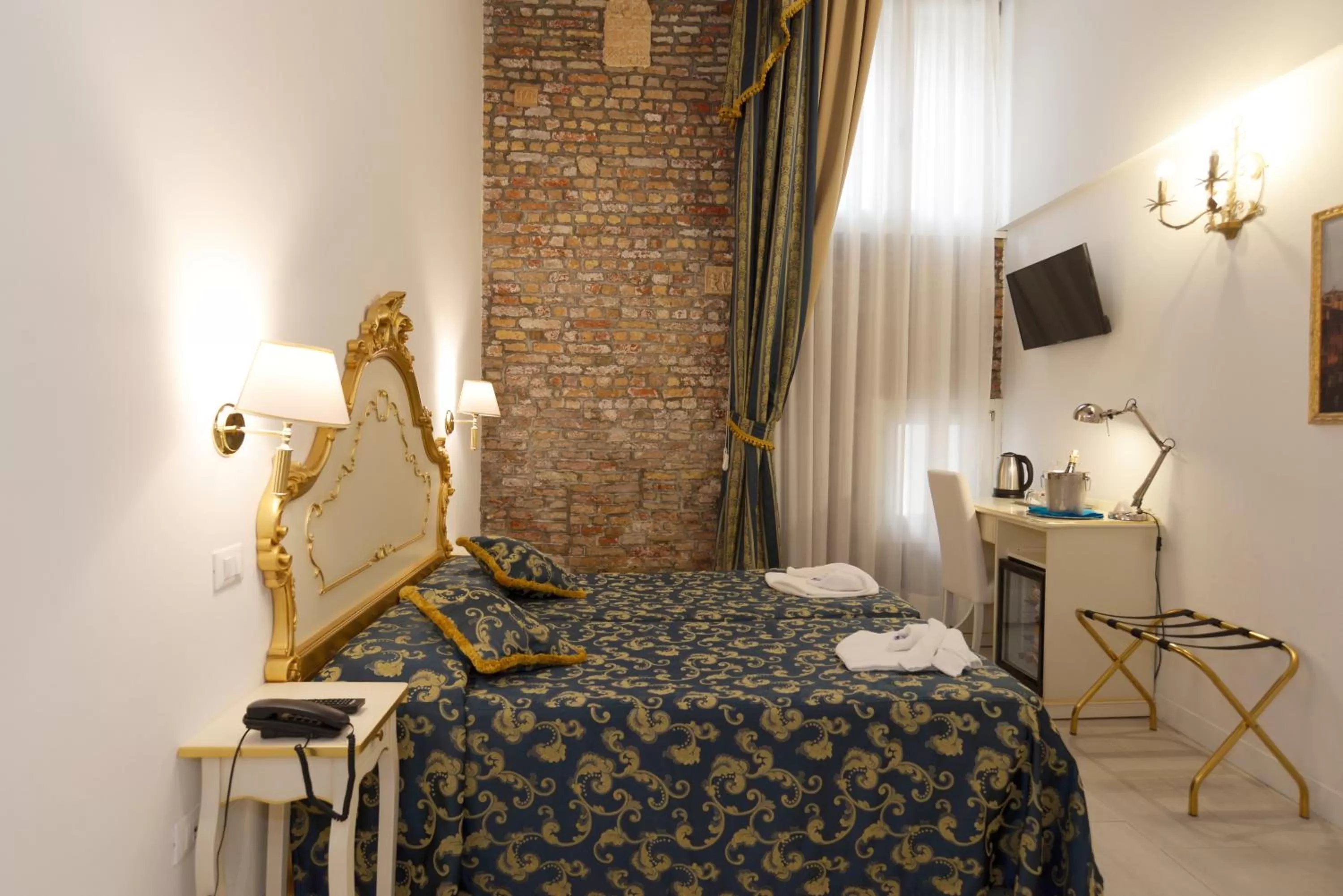 TV and multimedia, Bed in Al Mascaron Ridente