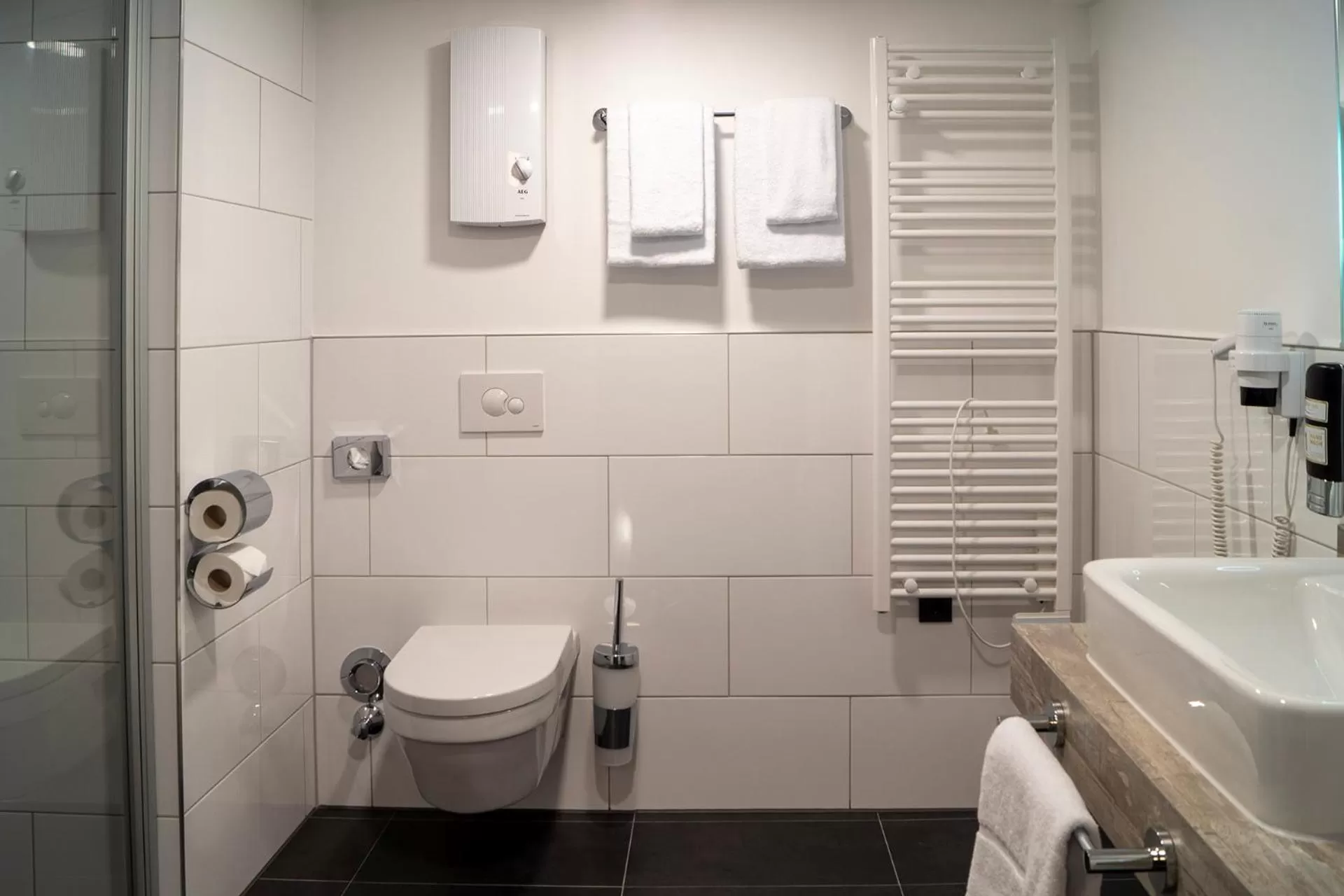 Shower in Trip Inn Hotel & Suites Essen