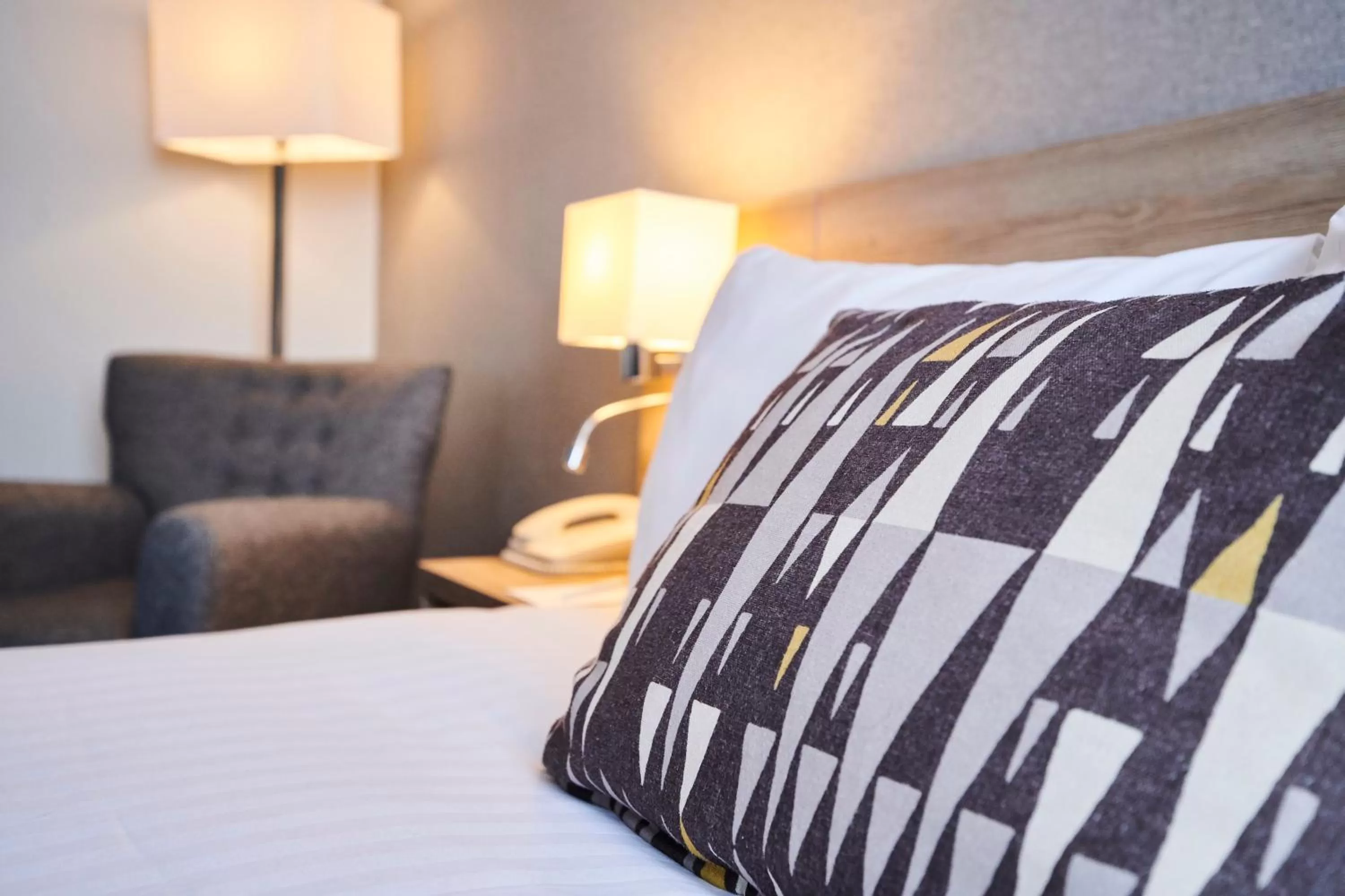 Restaurant/places to eat, Bed in Holiday Inn Ellesmere Port/Cheshire Oaks by IHG