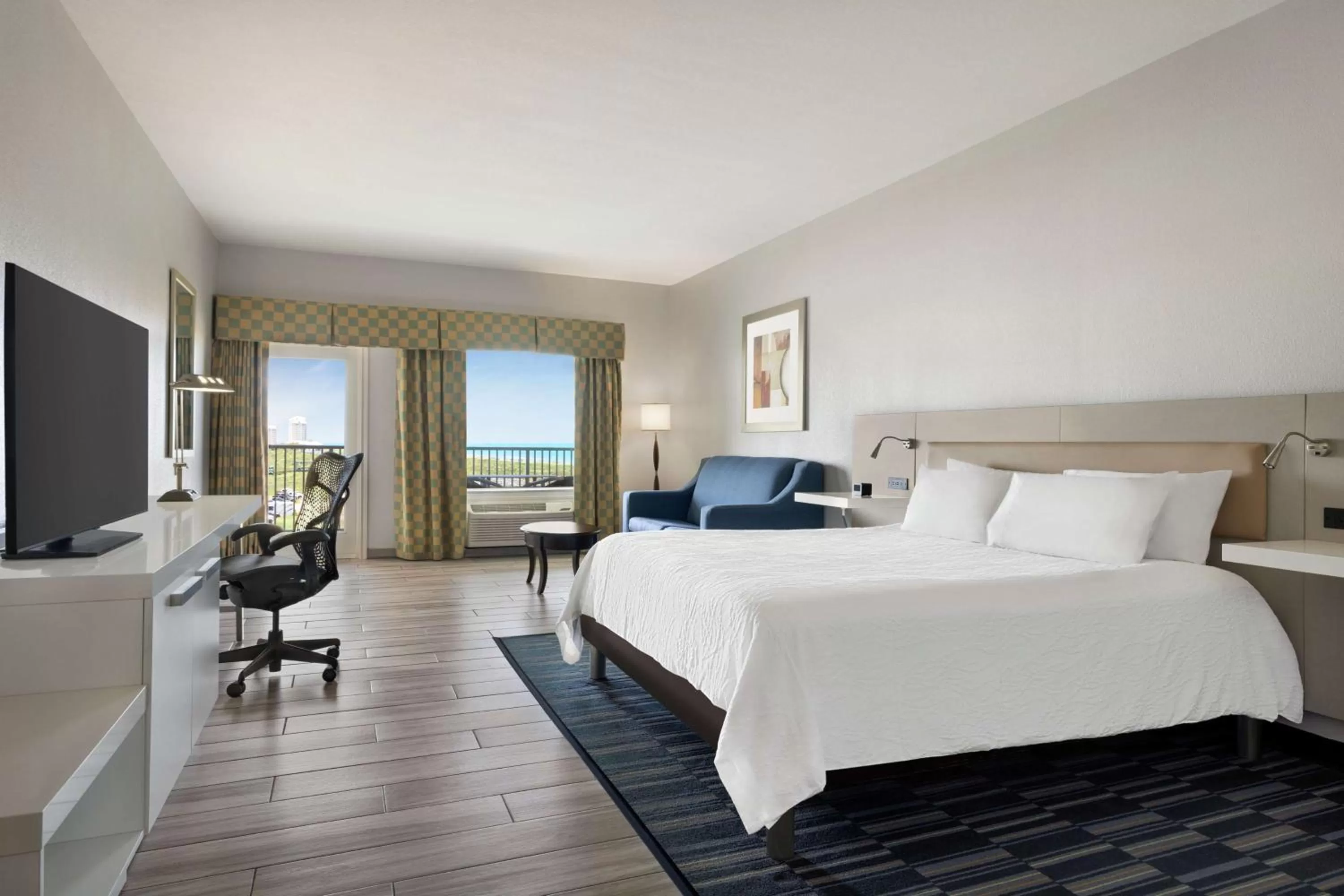 Bedroom, Bed in Hilton Garden Inn South Padre Island Beachfront