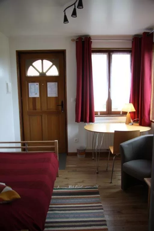 Decorative detail, Bed in Hôtel Les Charmilles de Mormal