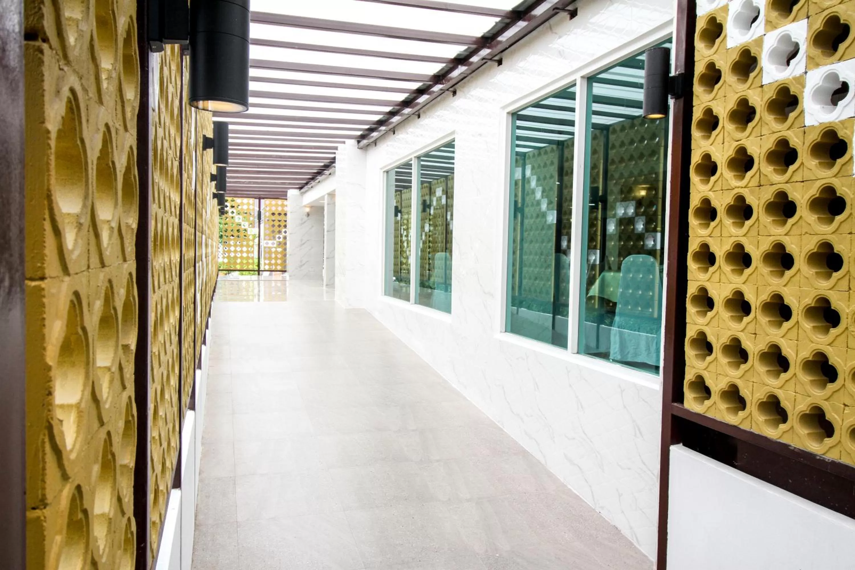 Facade/entrance in Convenient Grand Hotel