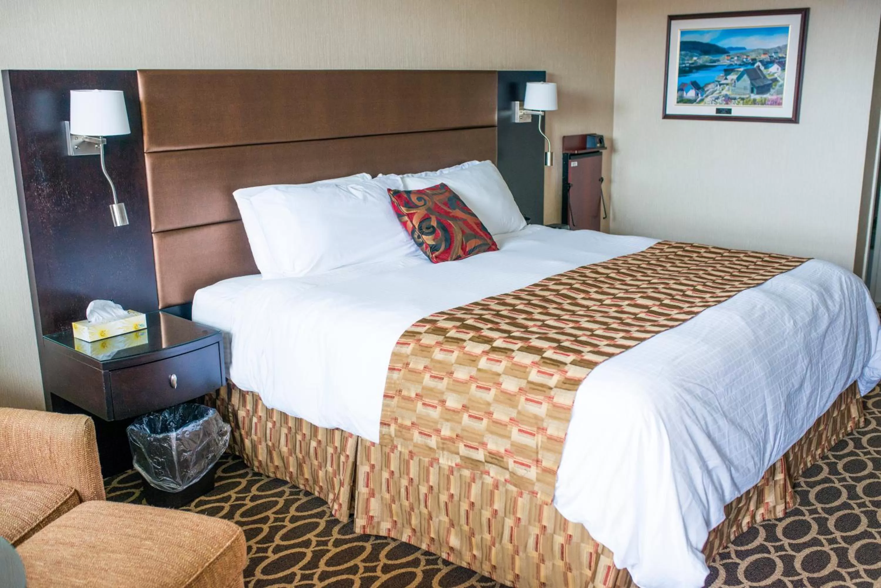 Deluxe King Room with Harbor View in Clarenville Inn