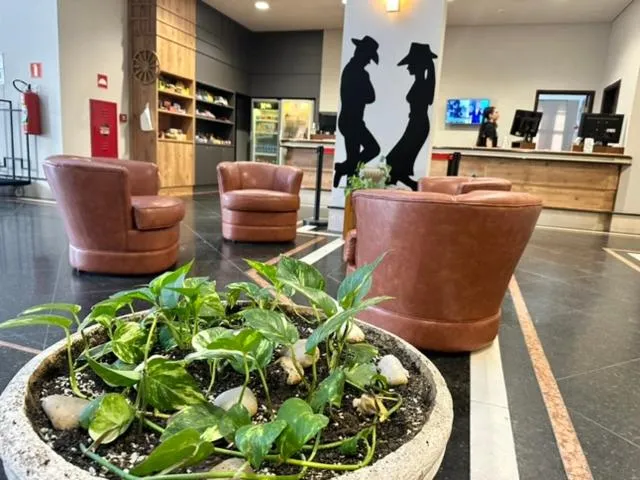 Seating area in ibis Styles Presidente Prudente Portal D'Oeste