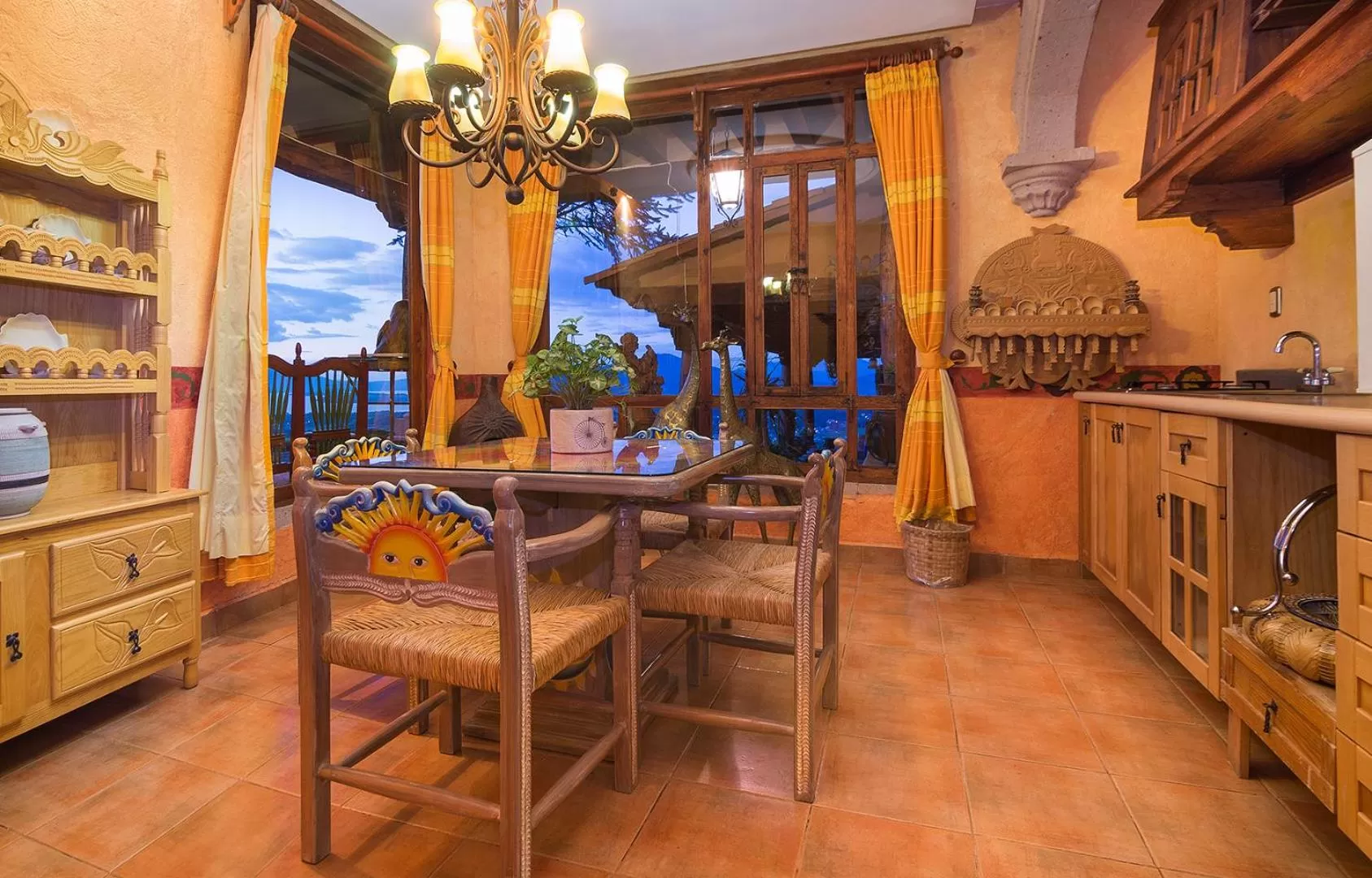 Kitchen or kitchenette in Eco Hotel Ixhi