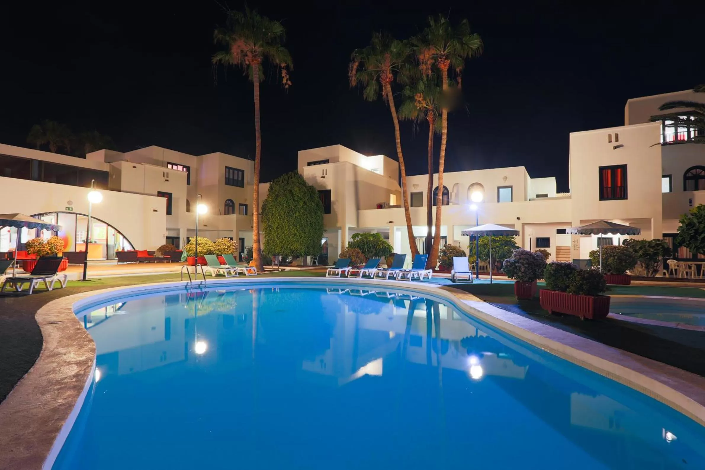 Swimming pool in Nazaret Sol