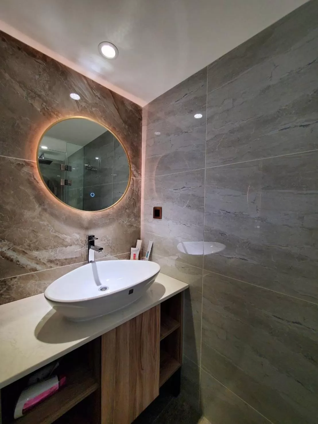 Bathroom in HINOEN Hotel