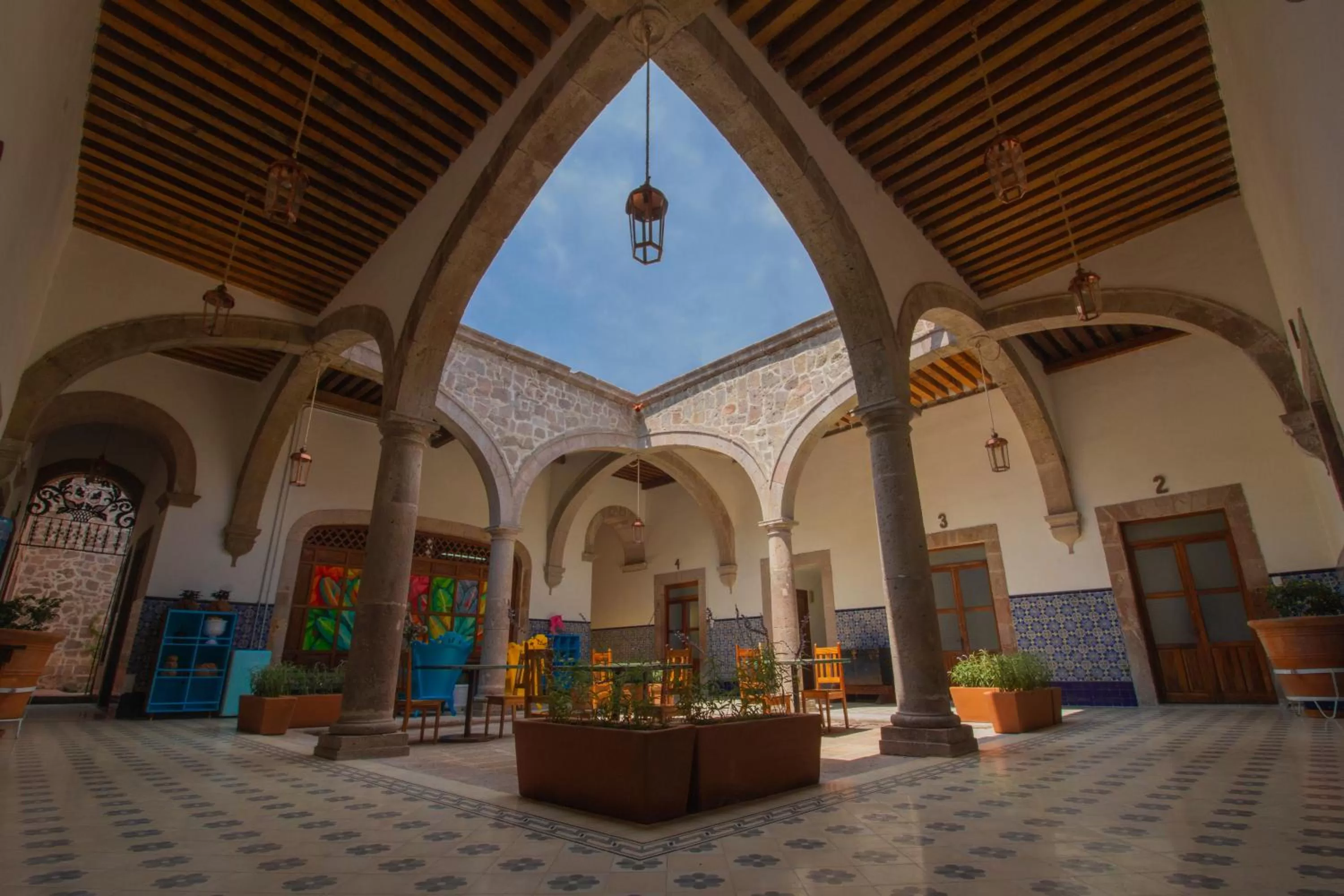 Facade/entrance in NaNa Vida Hotel Morelia
