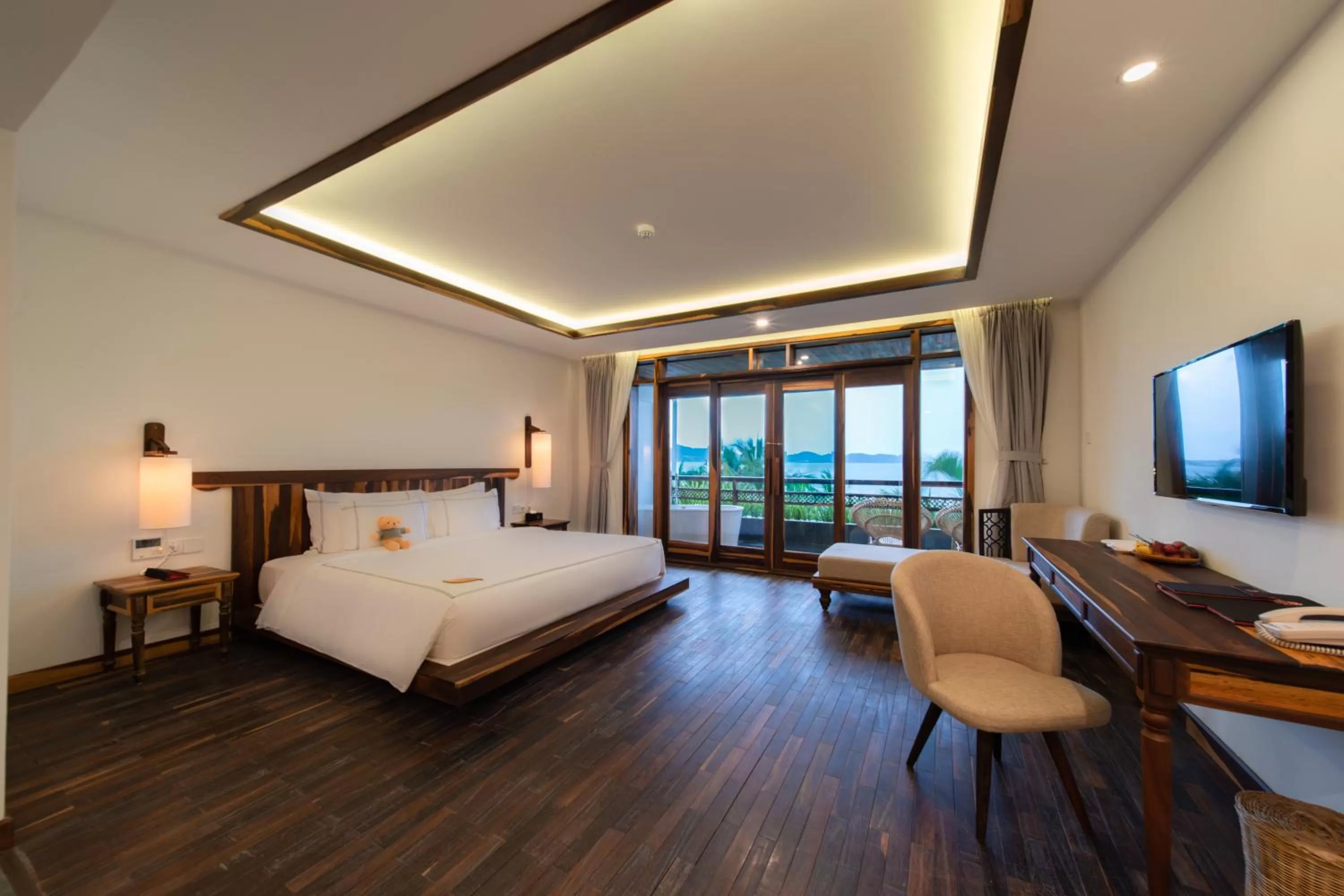 Bed in Alibu Resort Nha Trang
