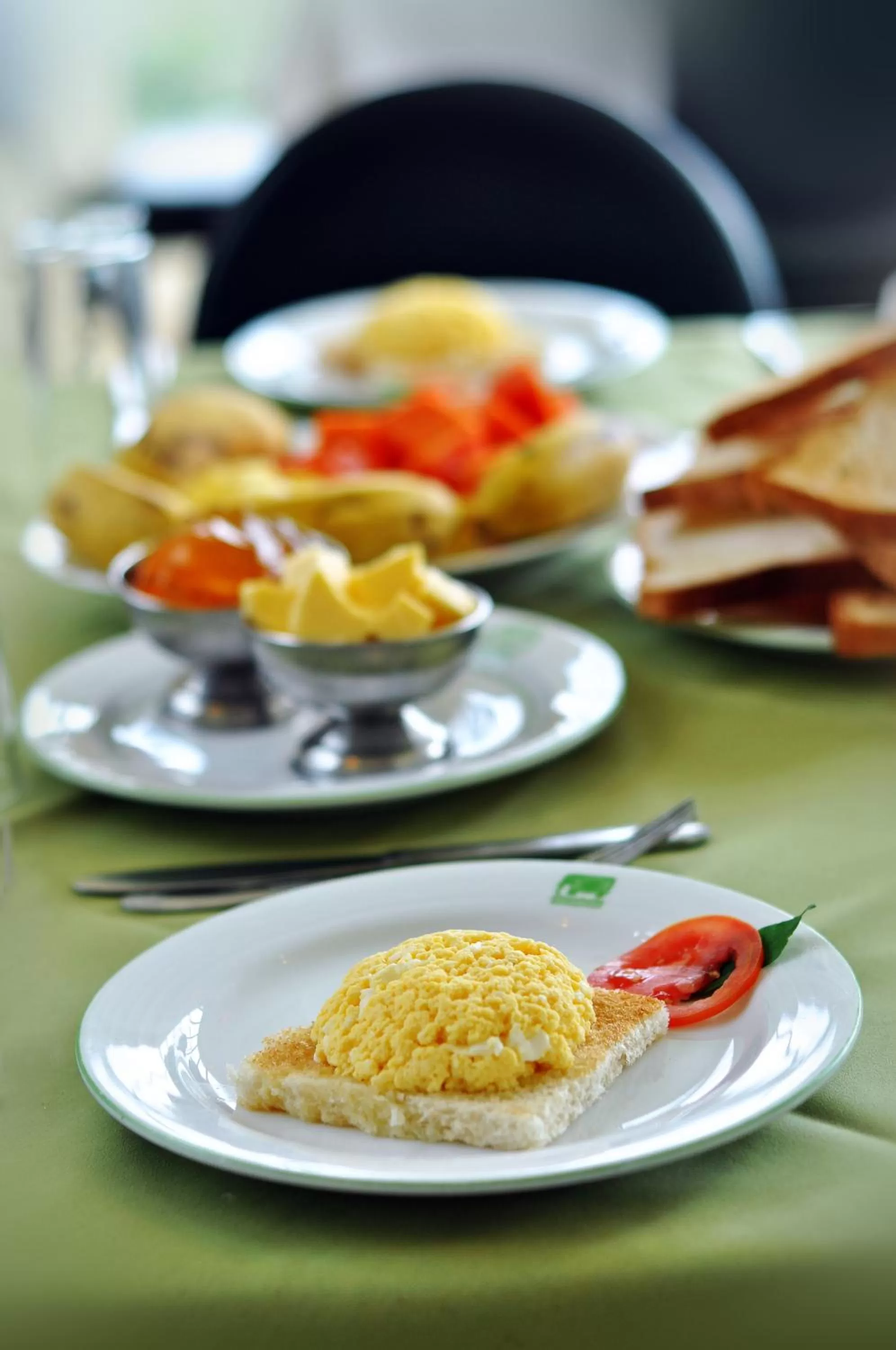 Food in Kandyan View Holiday Bungalow free pickup from kandy