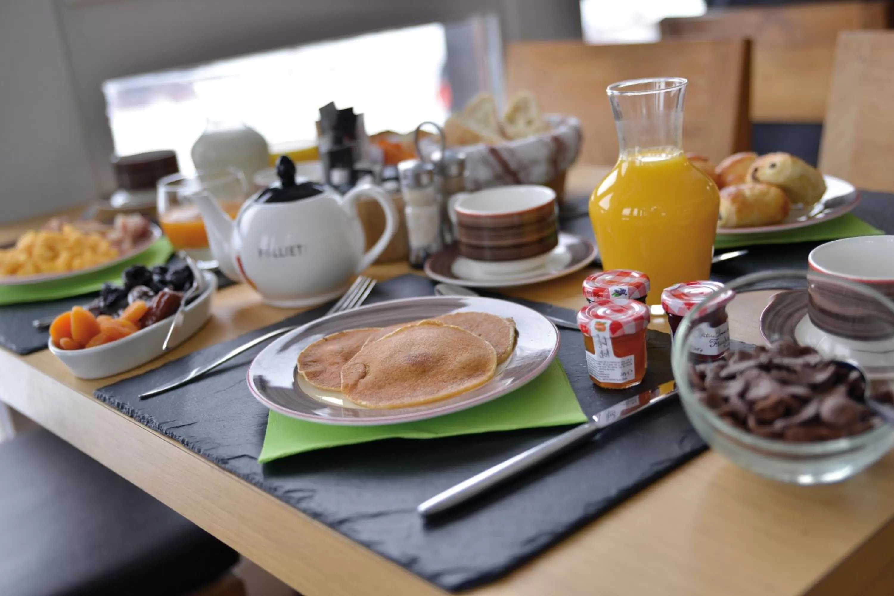 Breakfast in Hotel Club Le Plein Sud Vacances Bleues