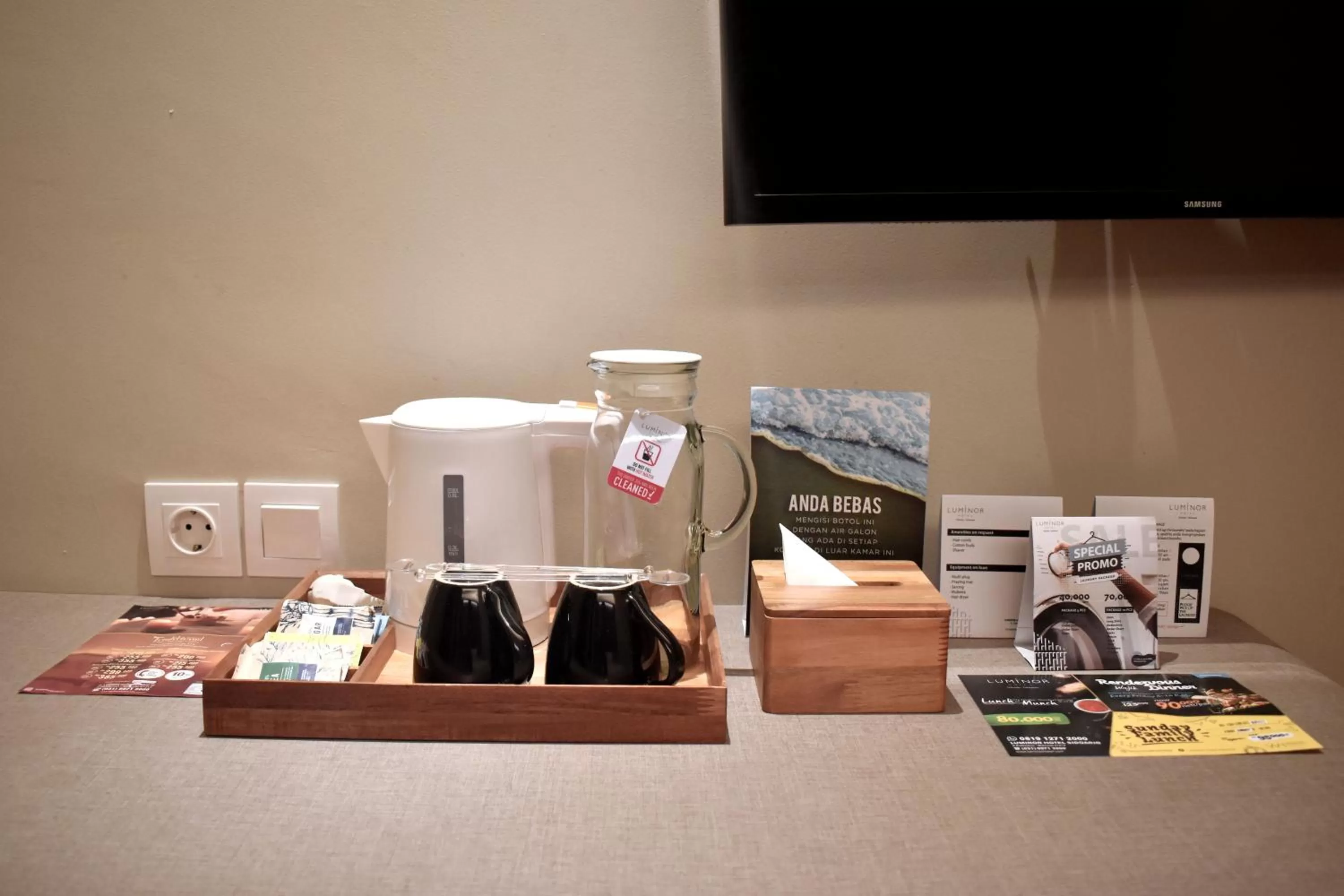 Coffee/tea facilities in Luminor Hotel Airport Sidoarjo By WH , Best Choice and Strategic Location with a Rooftop area in Town