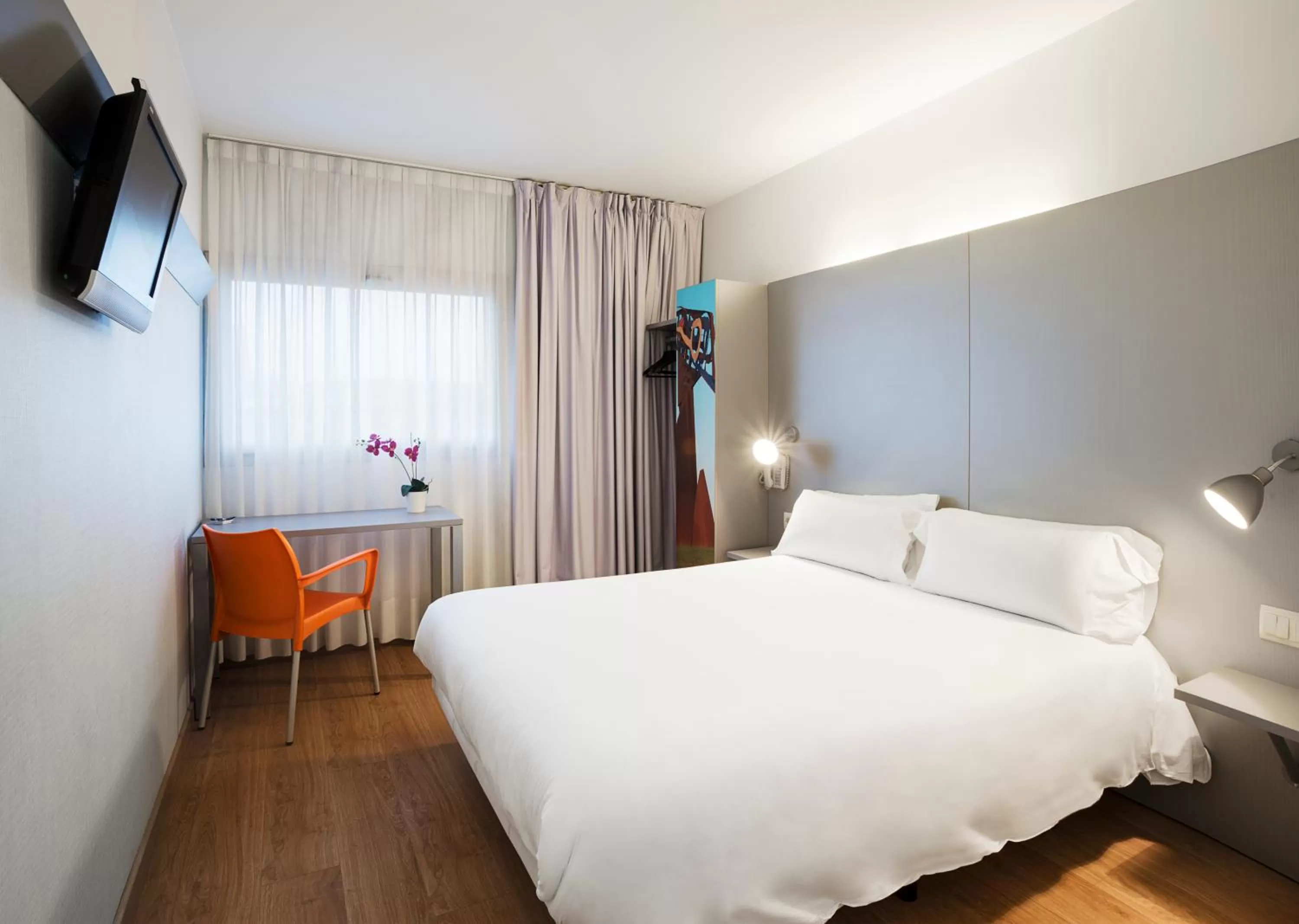 B&B HOTEL Girona 2