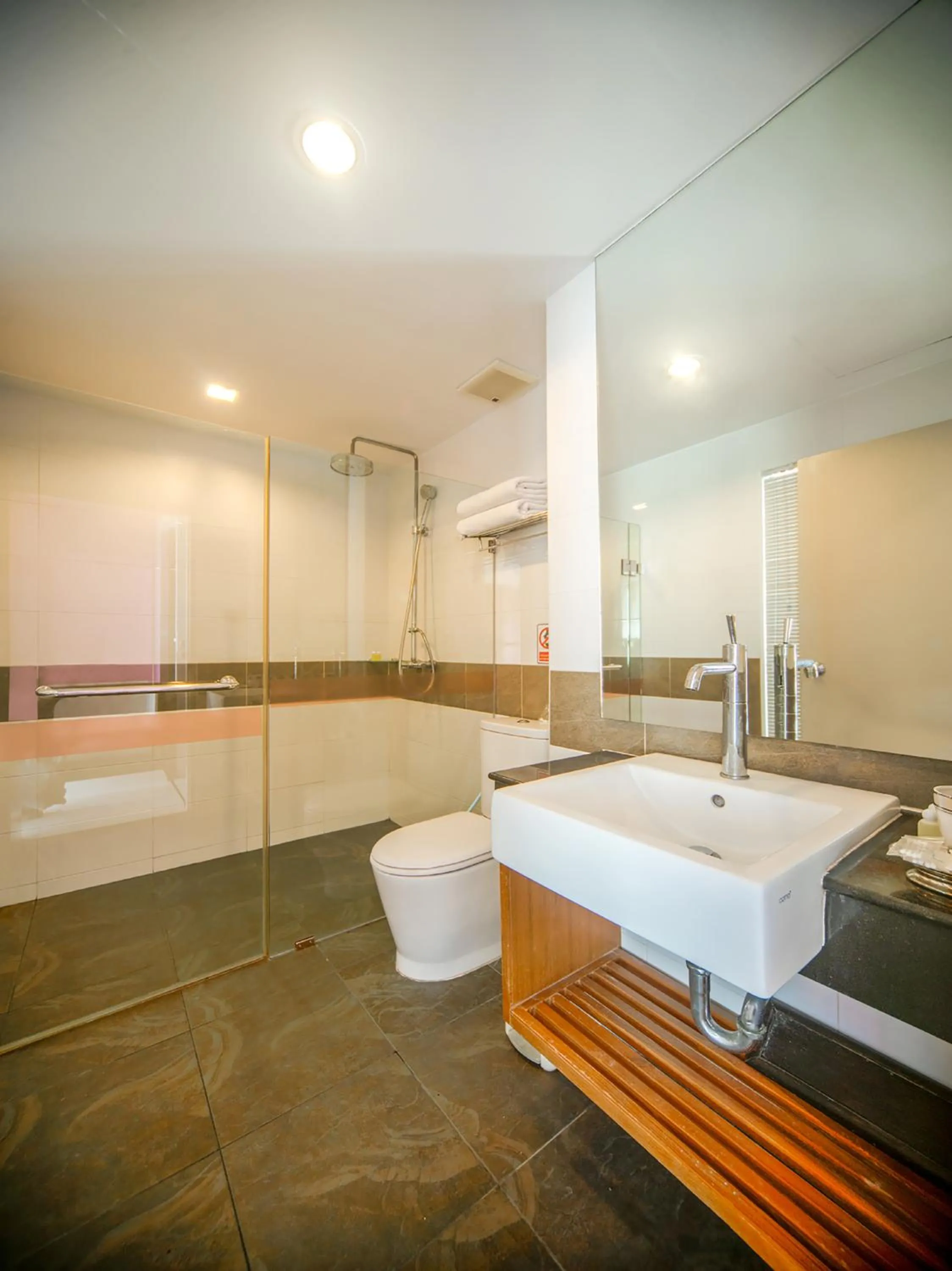 Bathroom in I Dee Hotel Patong