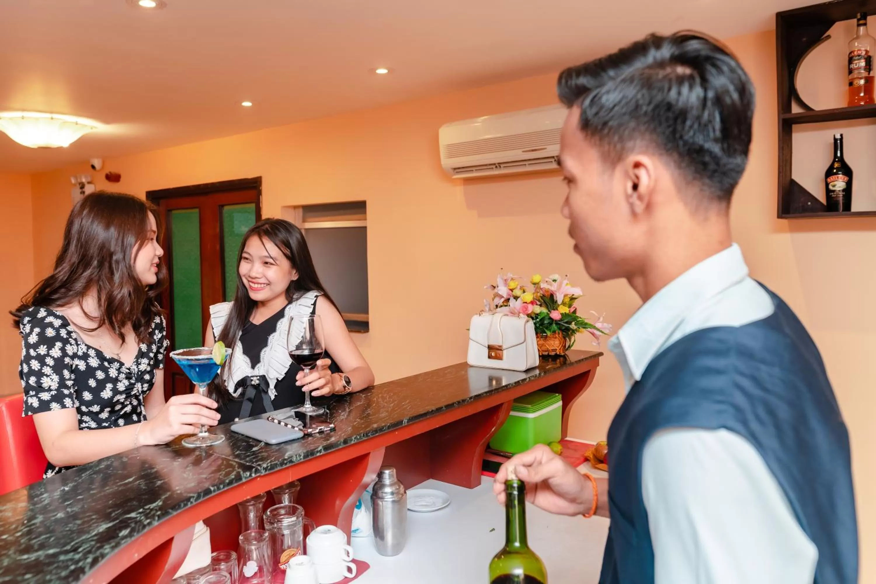 Property building in Silver Mounts Hotel