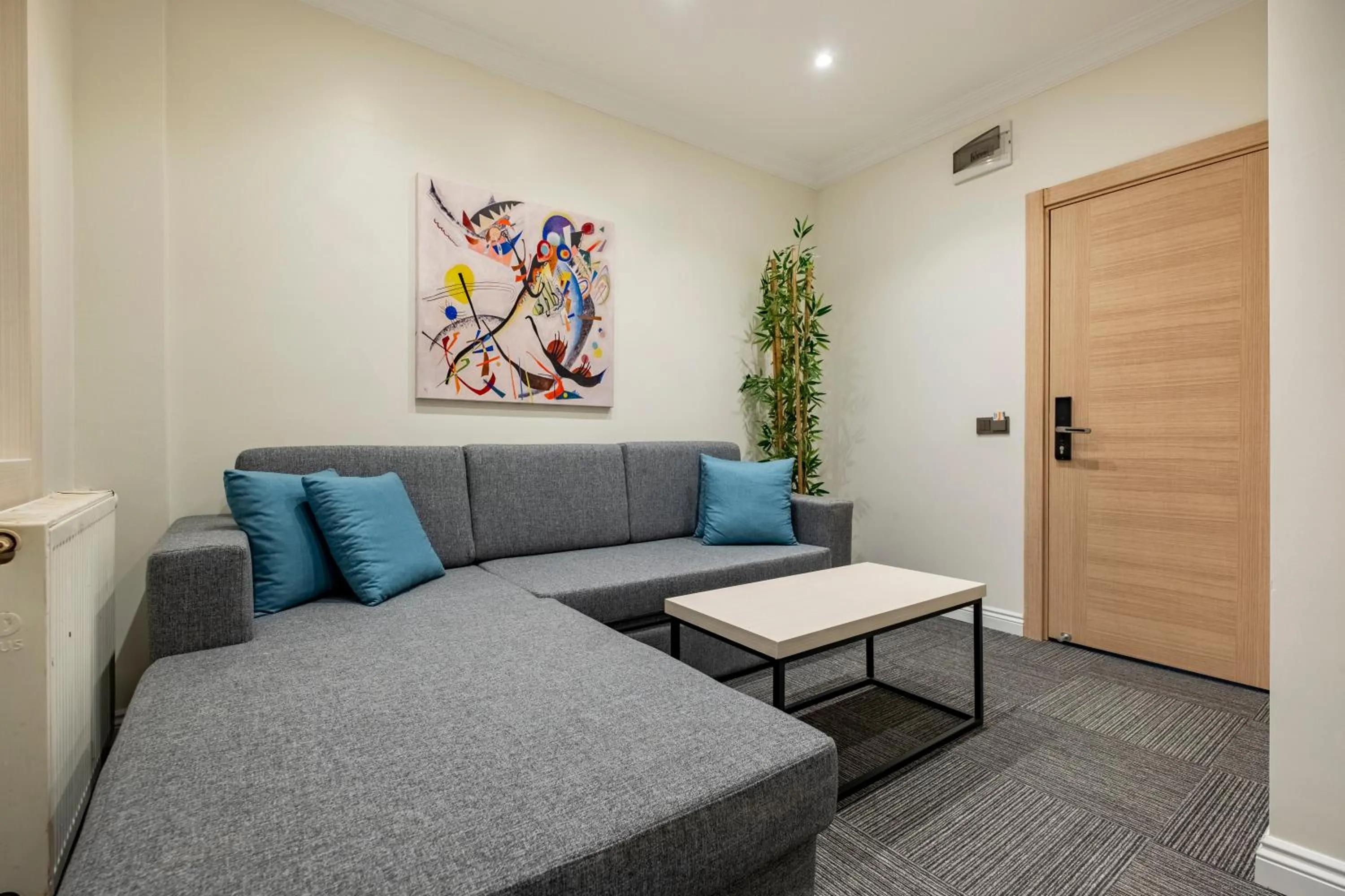 Seating area in Hub Suite Istanbul