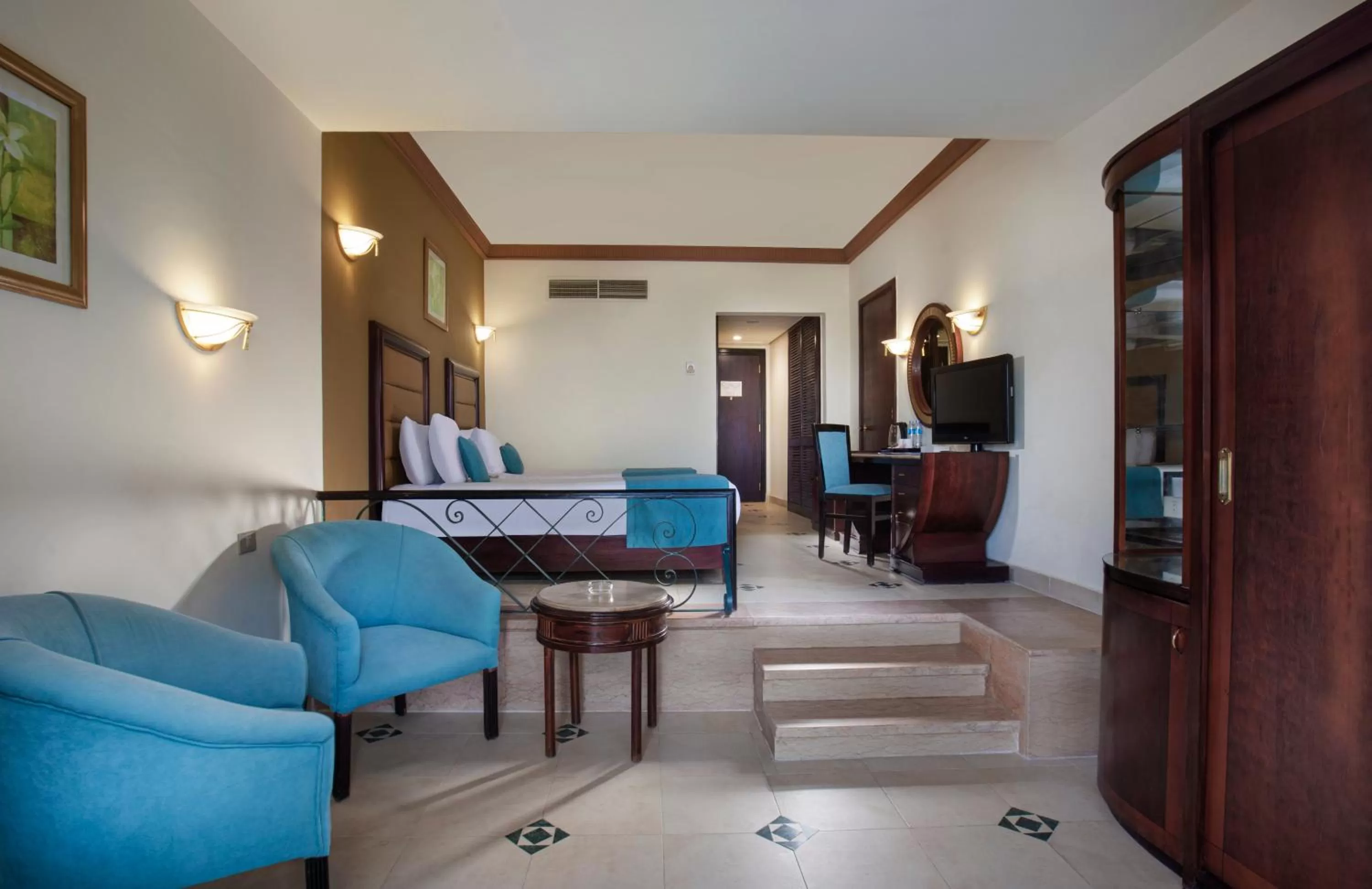 Photo of the whole room, Seating Area in Pyramisa Beach Resort Sharm El Sheikh