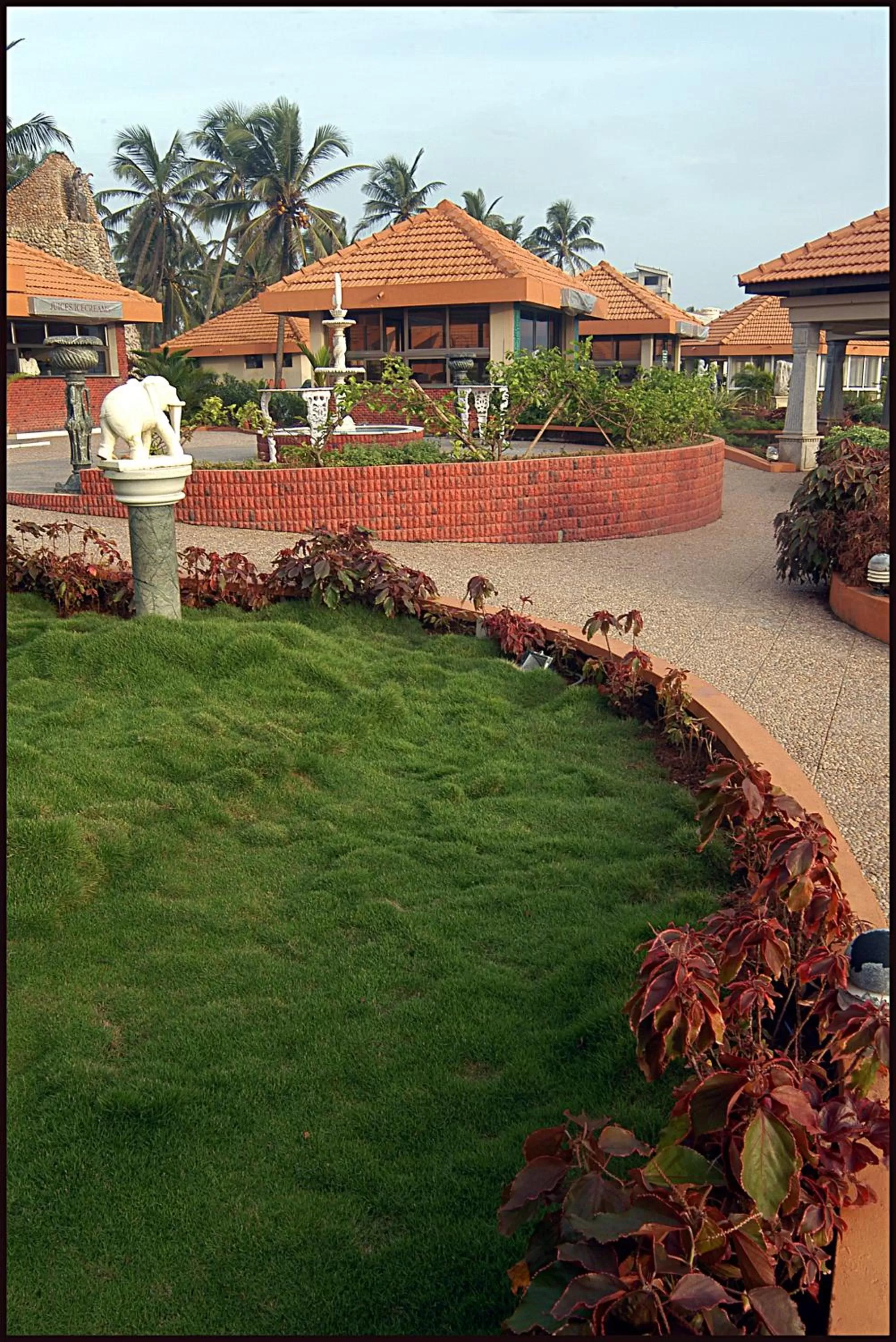 Facade/entrance in Malpe Sea Front Cottages