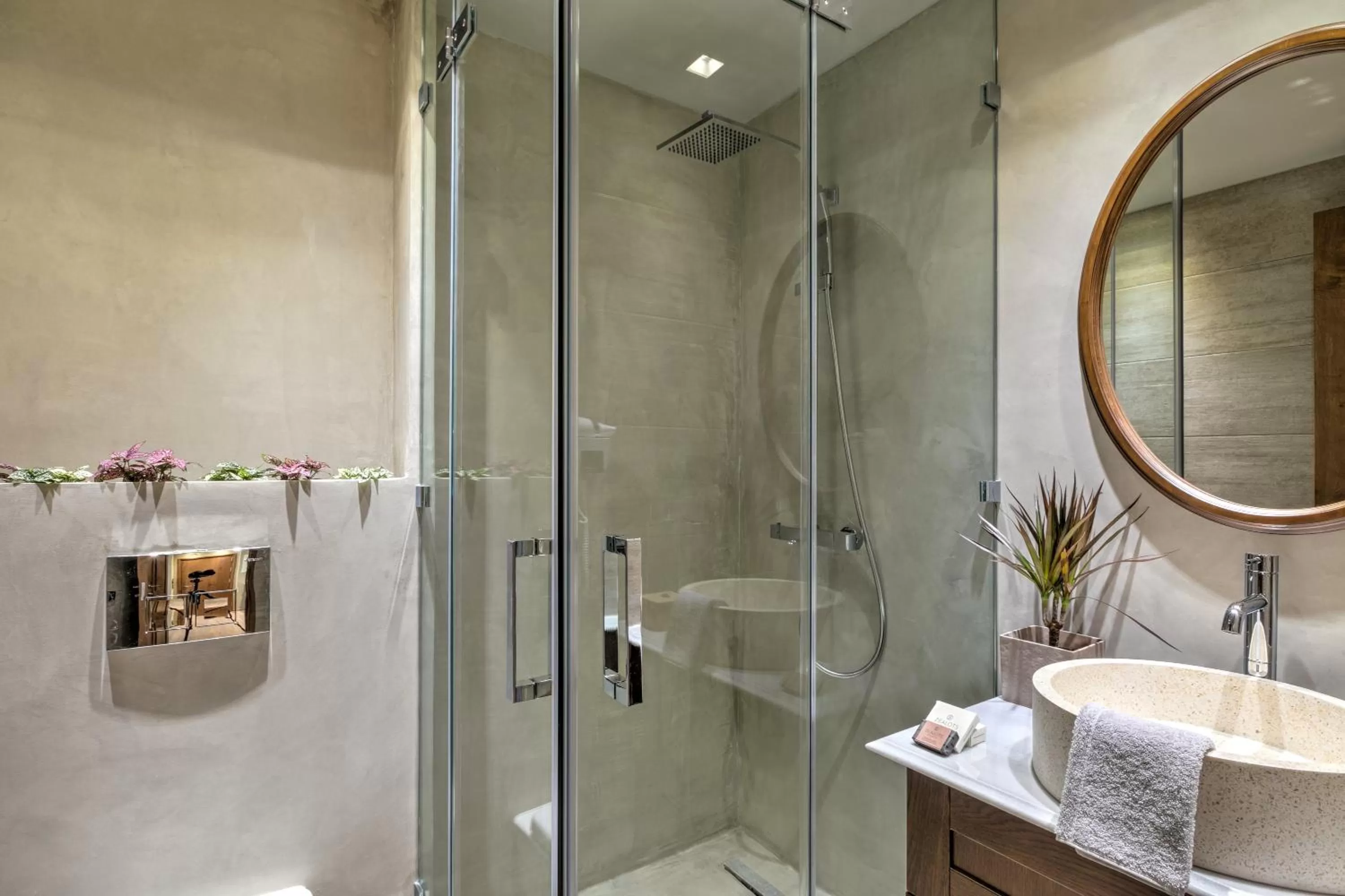 Shower in Estia Boutique Apartments