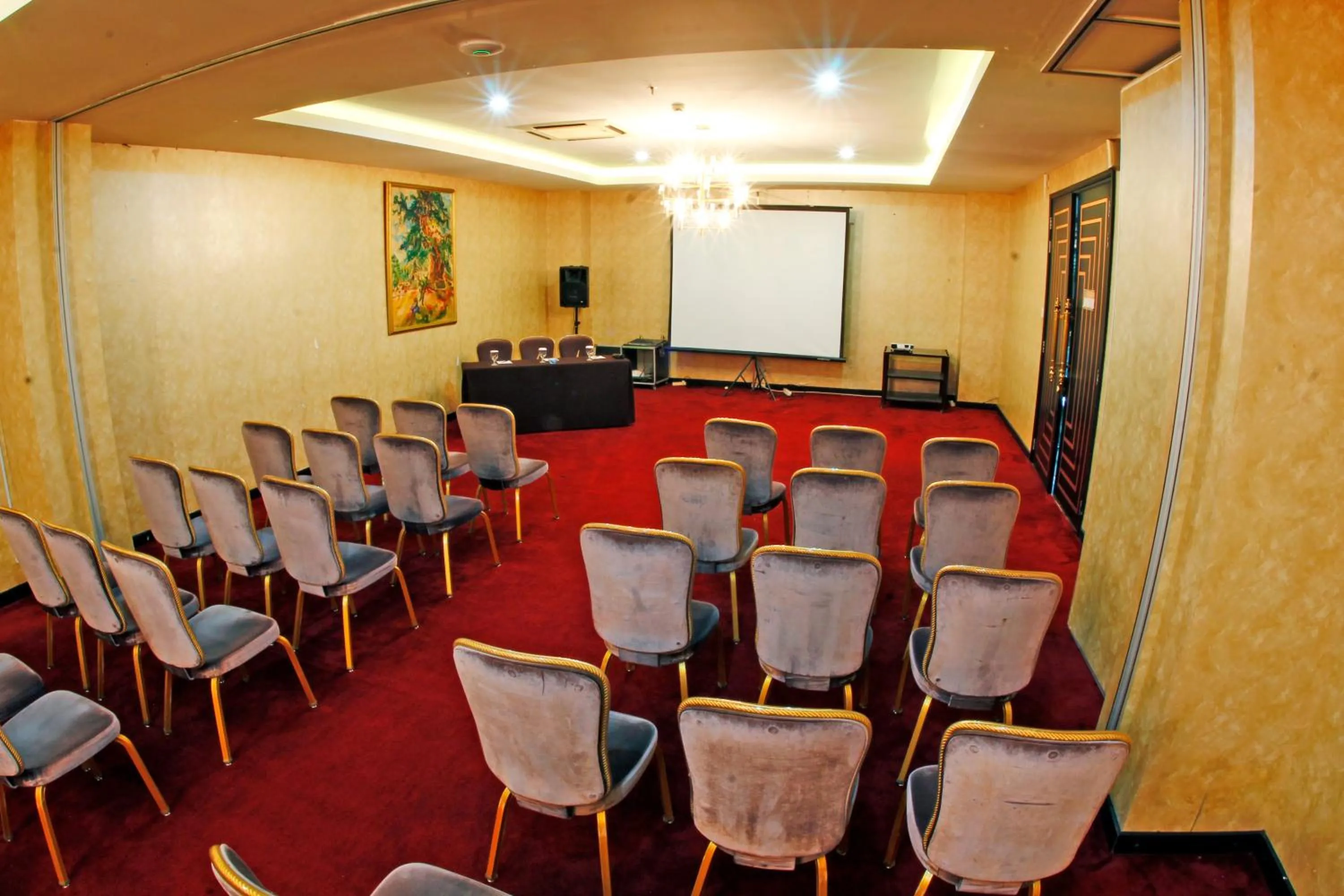 Business facilities in Amaroossa Cosmo Jakarta