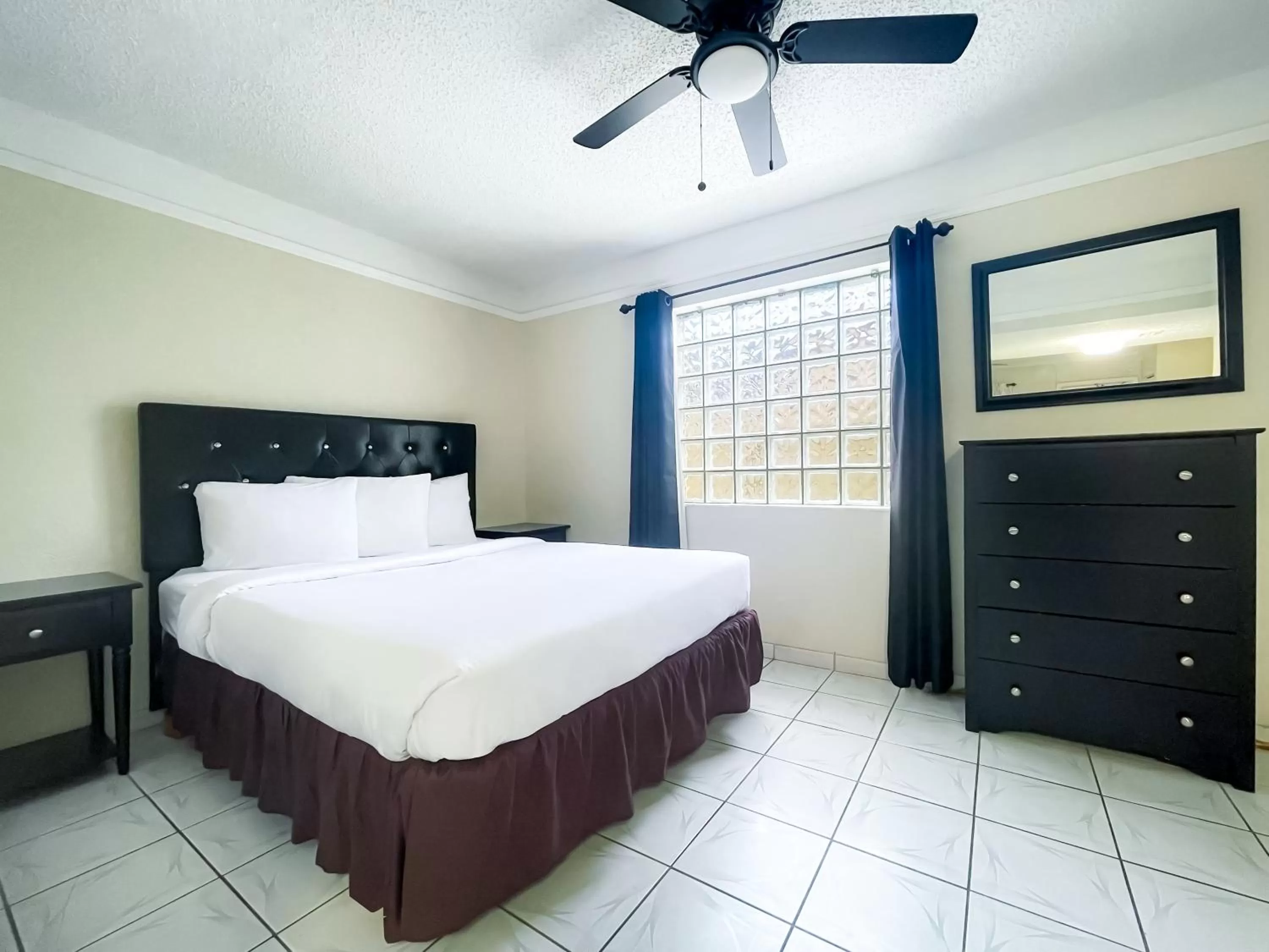 Bed in Hollywood Beach Hotels