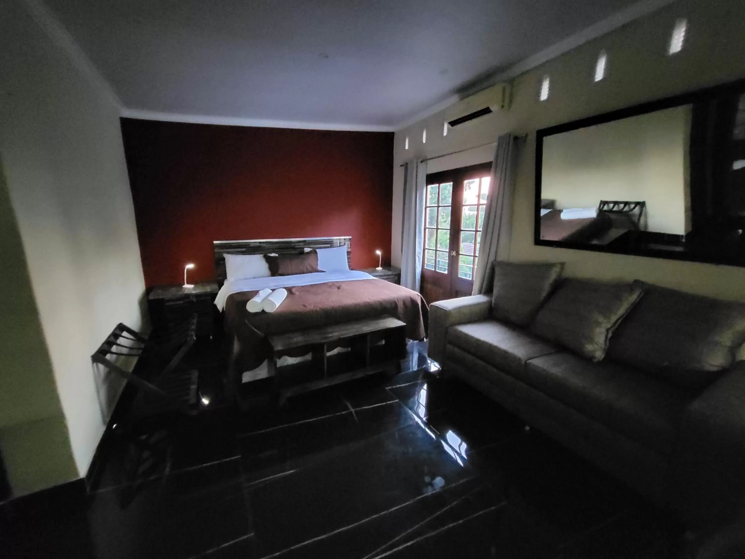 Bed in Gem of Manor drive