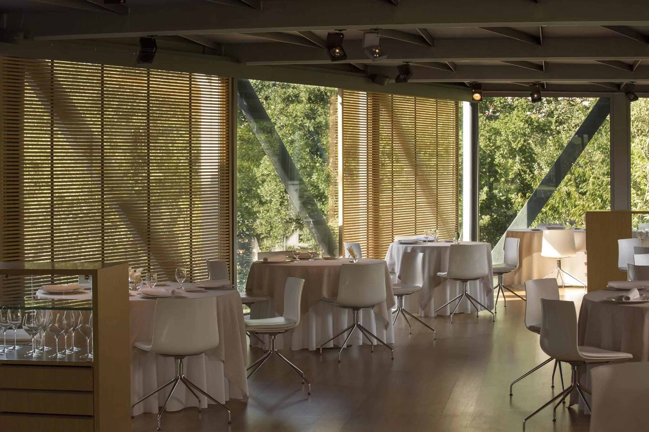 Restaurant/places to eat in Hotel Món Sant Benet