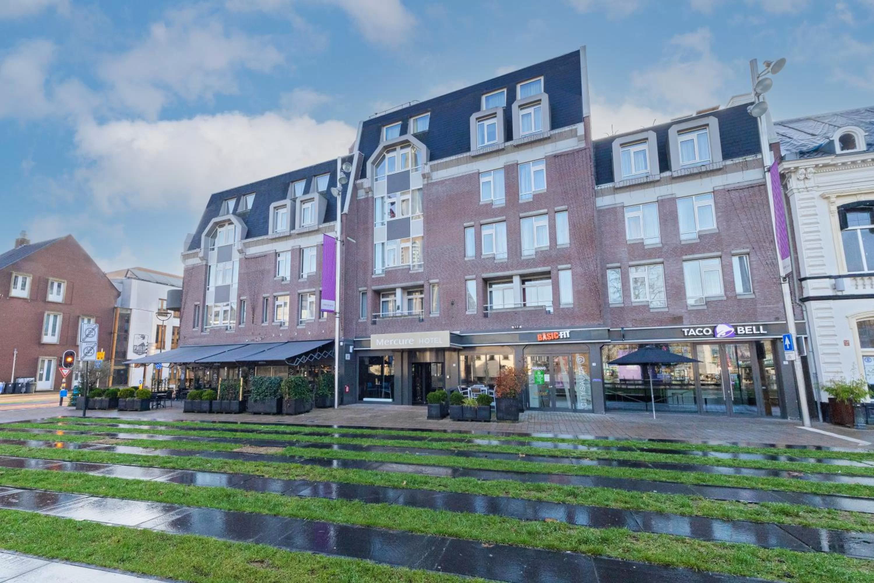 Property building in Mercure Hotel Tilburg Centrum