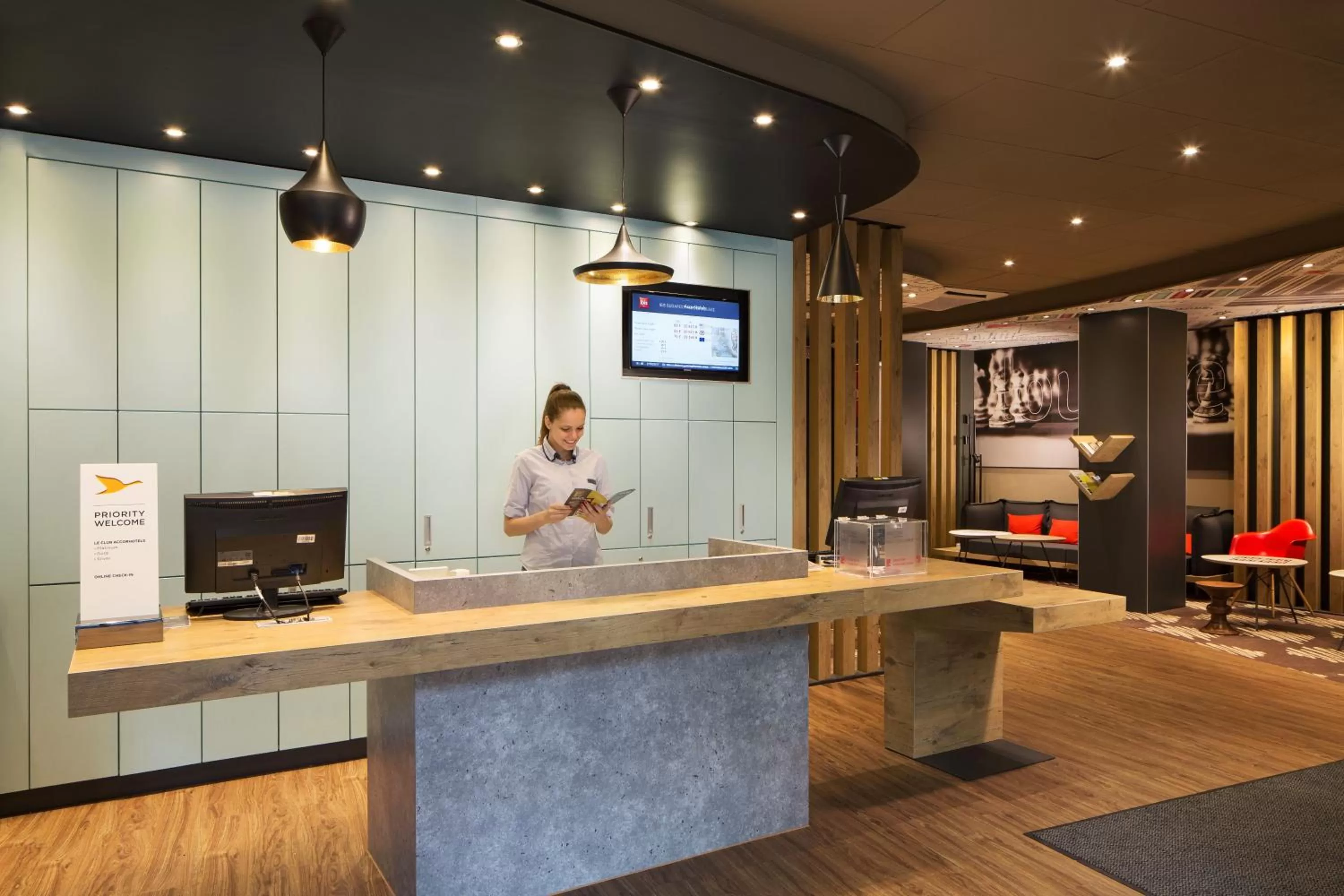 Lobby or reception in Ibis Budapest Heroes Square