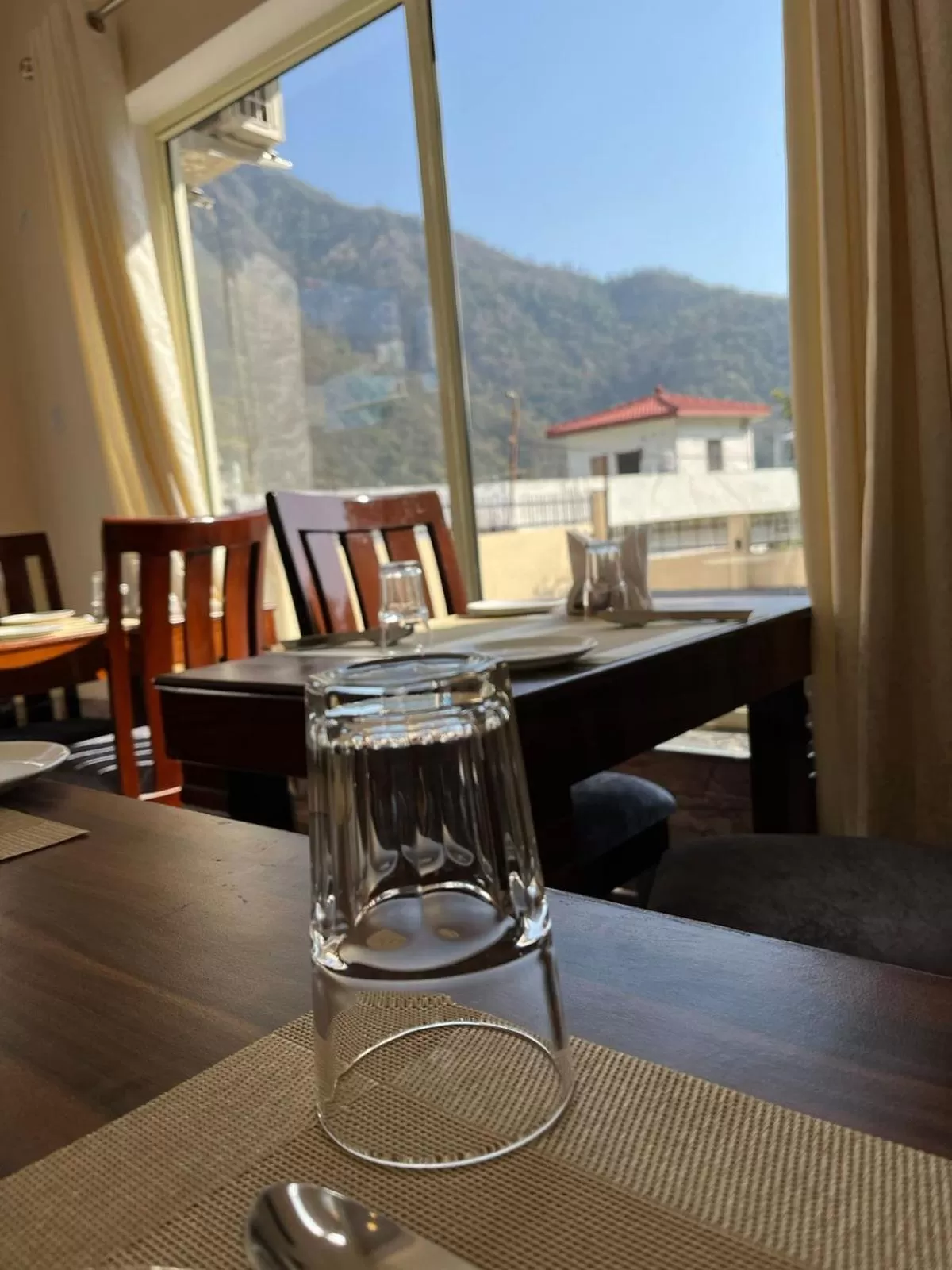 Restaurant/places to eat in Tapovan New Residency - 5 minutes walk to Laxman jhula