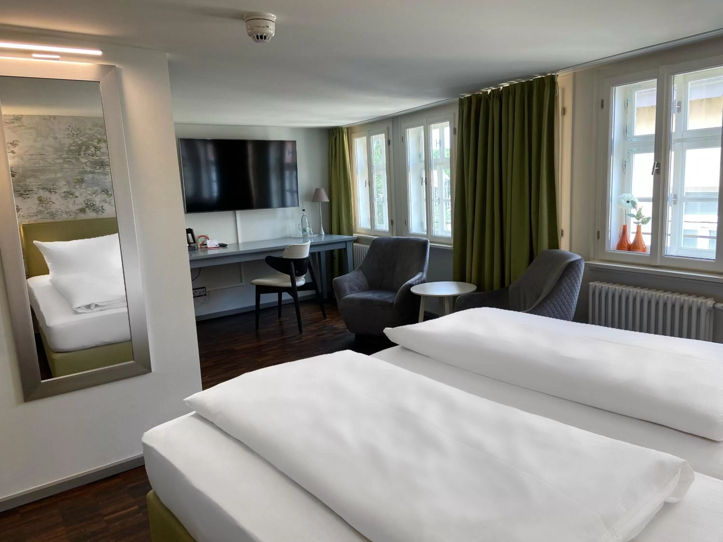 Photo of the whole room, Bed in Hotel Krämerbrücke Erfurt
