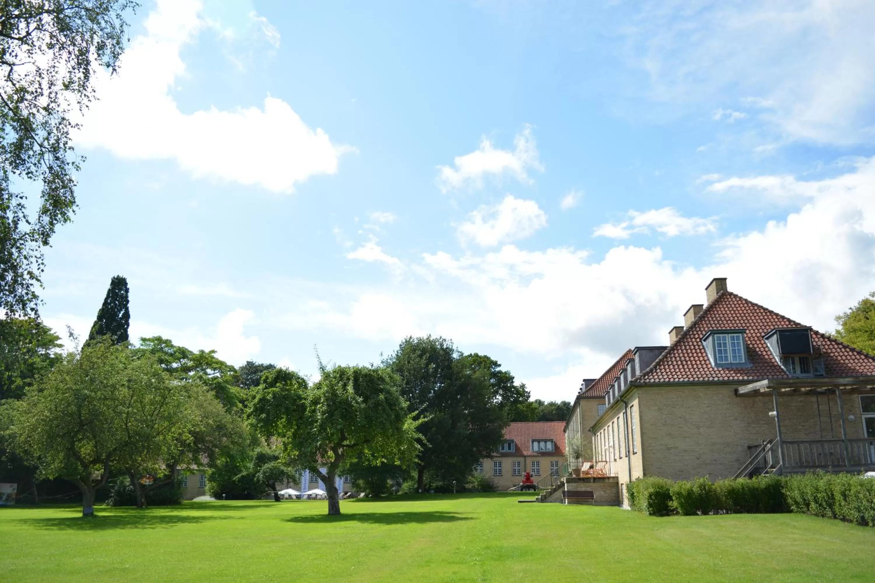 Property building in Gem Suites Holiday Apartments