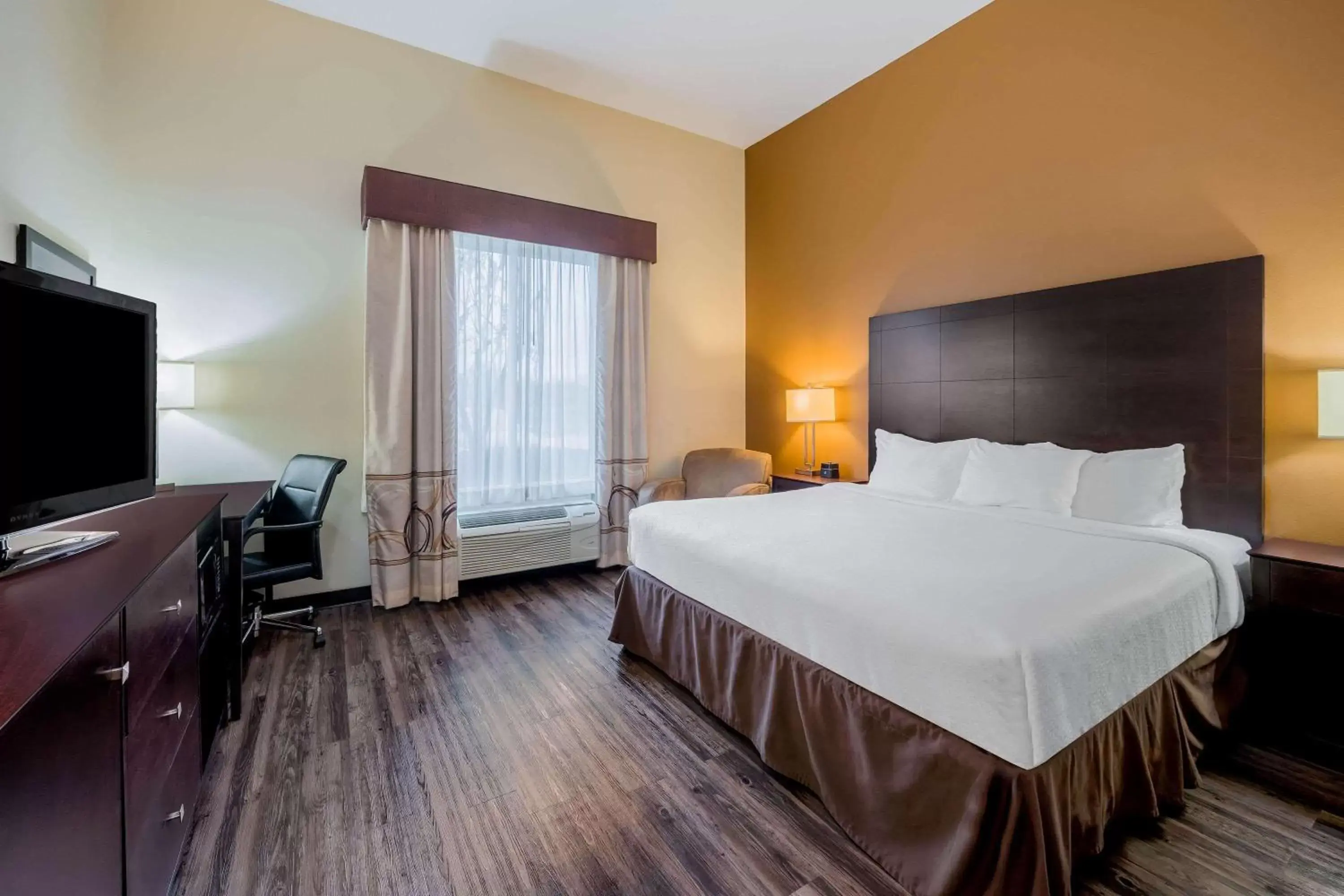 King Room in La Quinta by Wyndham Marshall King Room in La Quinta by Wyndham Marshall