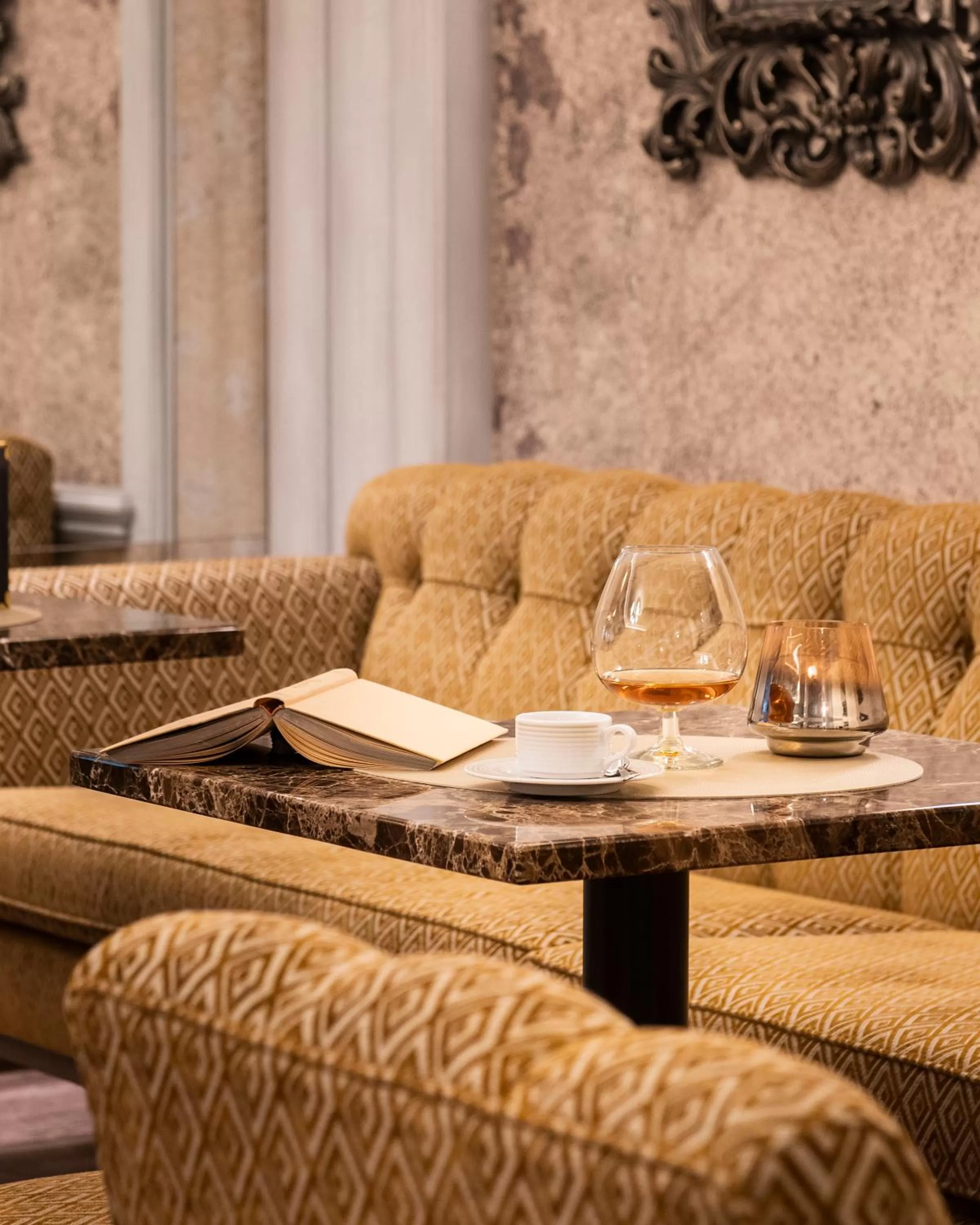 Lounge or bar in Parkhotel