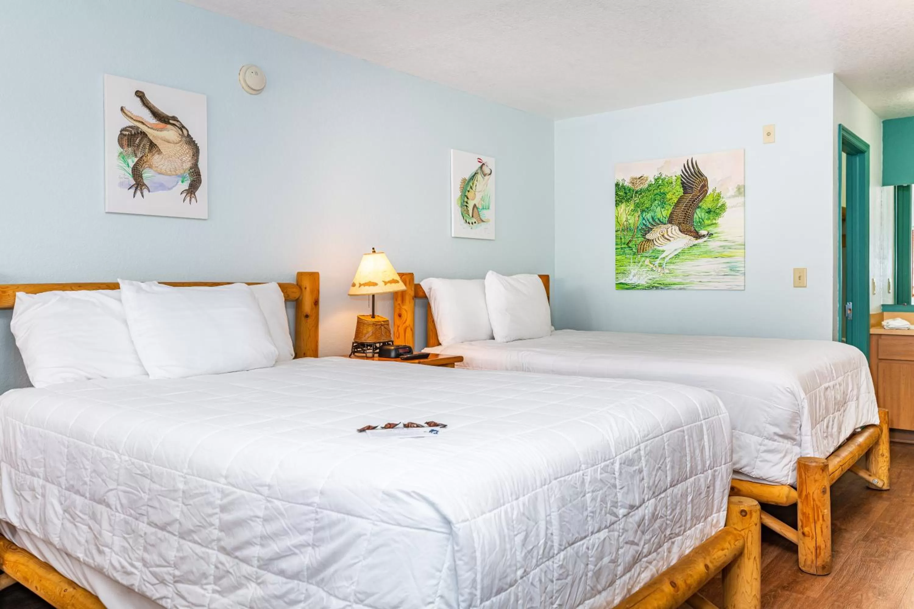 Bed in Camp Mack Lodge, Marina & RV Resort