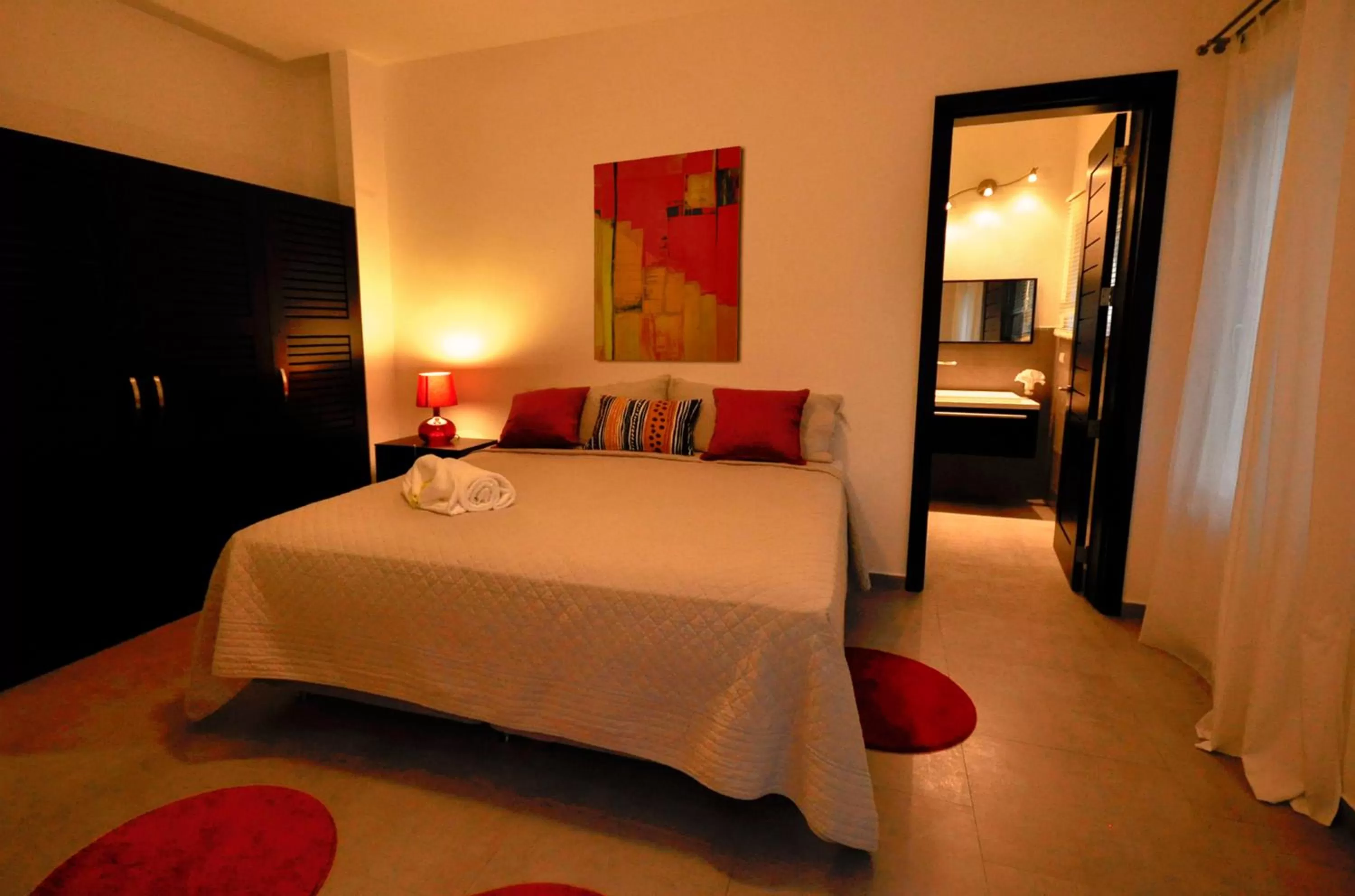 Bathroom, Bed in Instyle Residences at Infiniti Blu