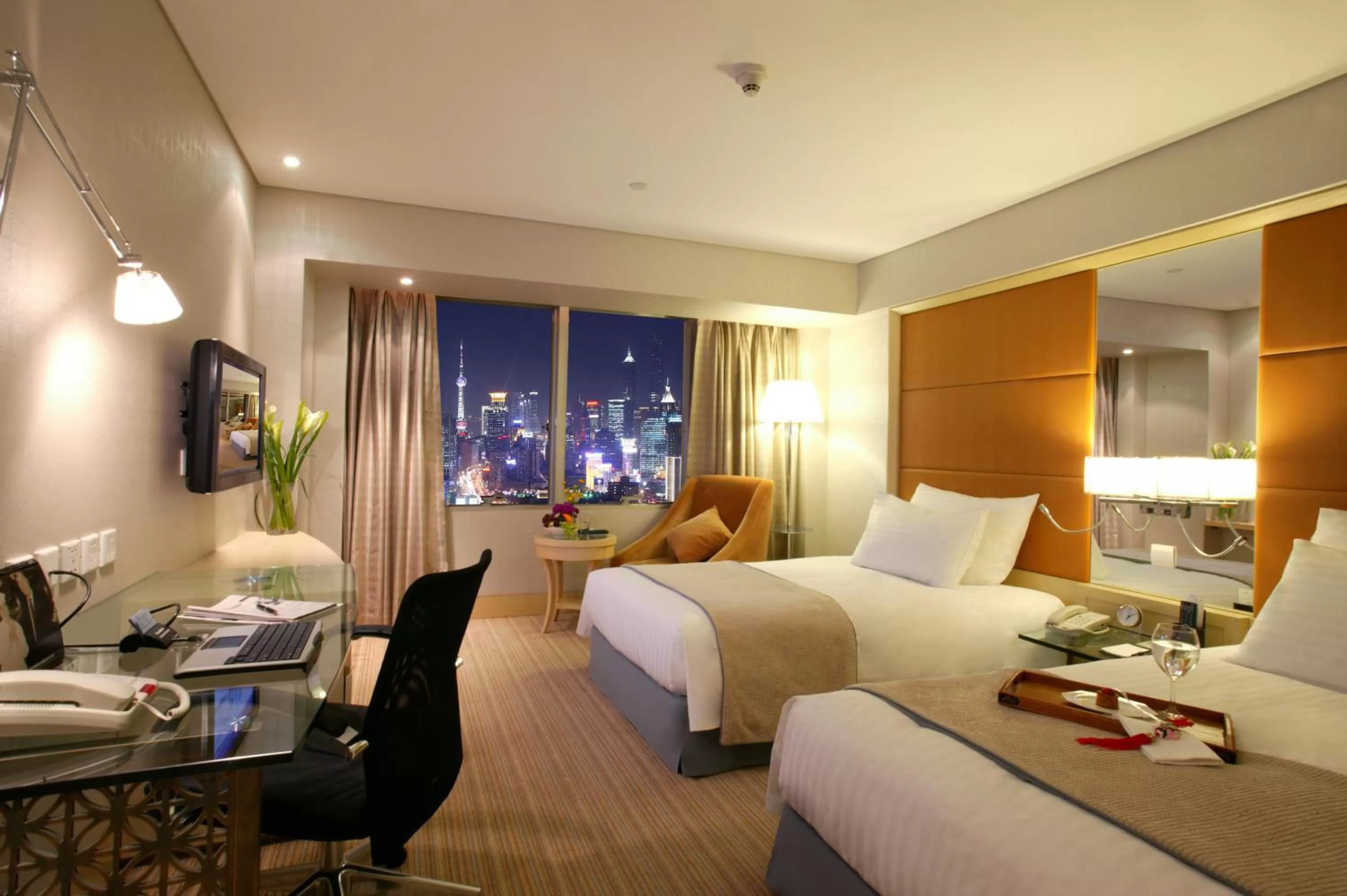 Bed in Jin Jiang Tower